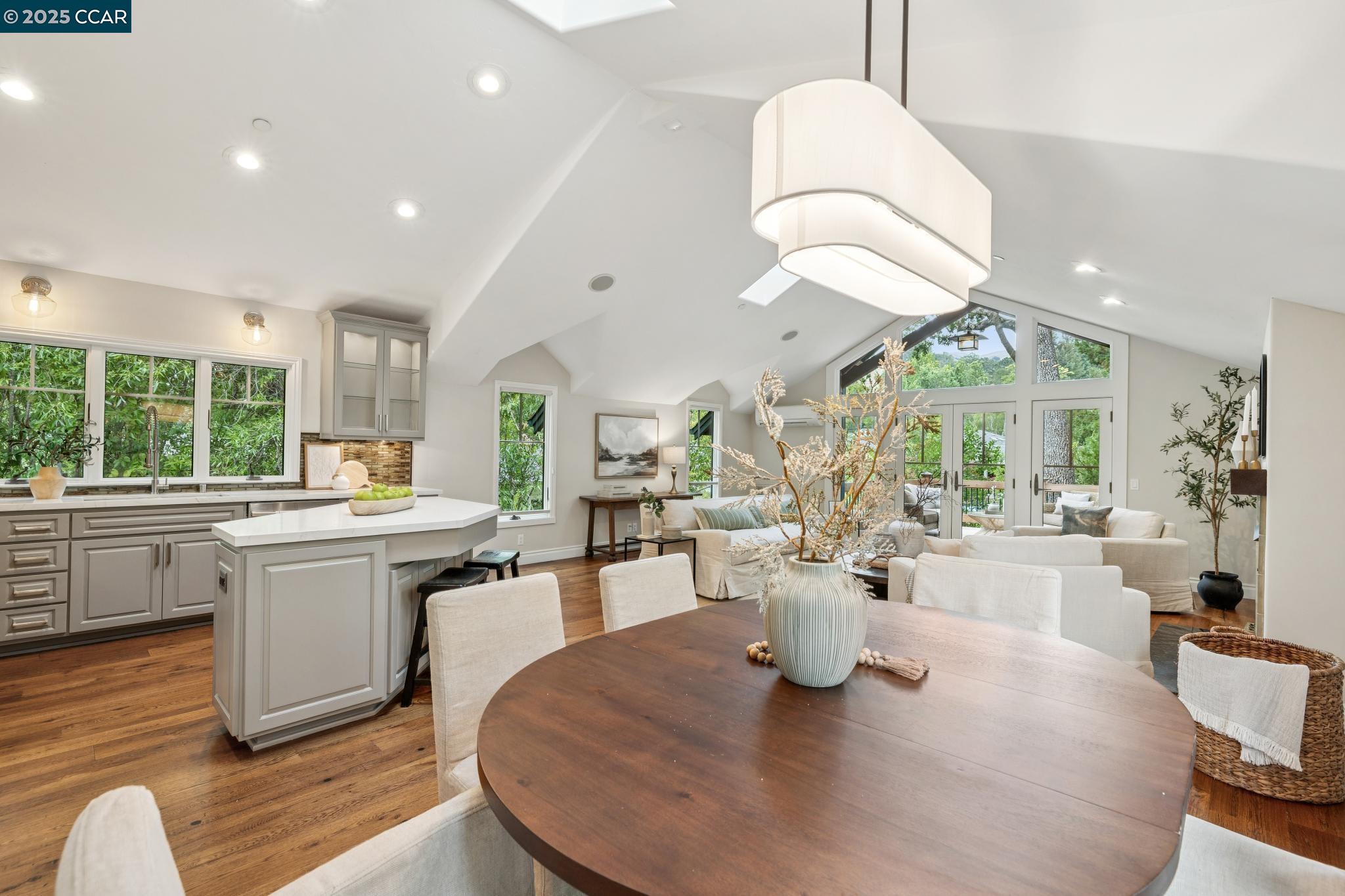 Detail Gallery Image 10 of 41 For 1109 N Thompson Road, Lafayette,  CA 94549-3143 - 3 Beds | 2/1 Baths