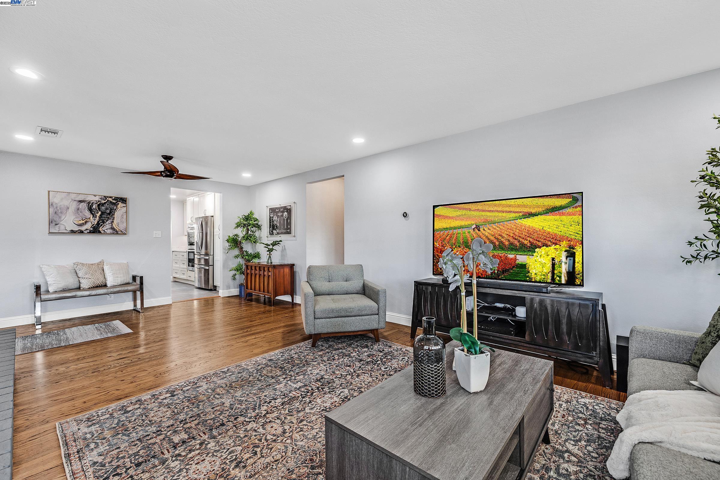 Detail Gallery Image 6 of 35 For 36304 Magellan Dr, Fremont,  CA 94536 - 3 Beds | 2 Baths