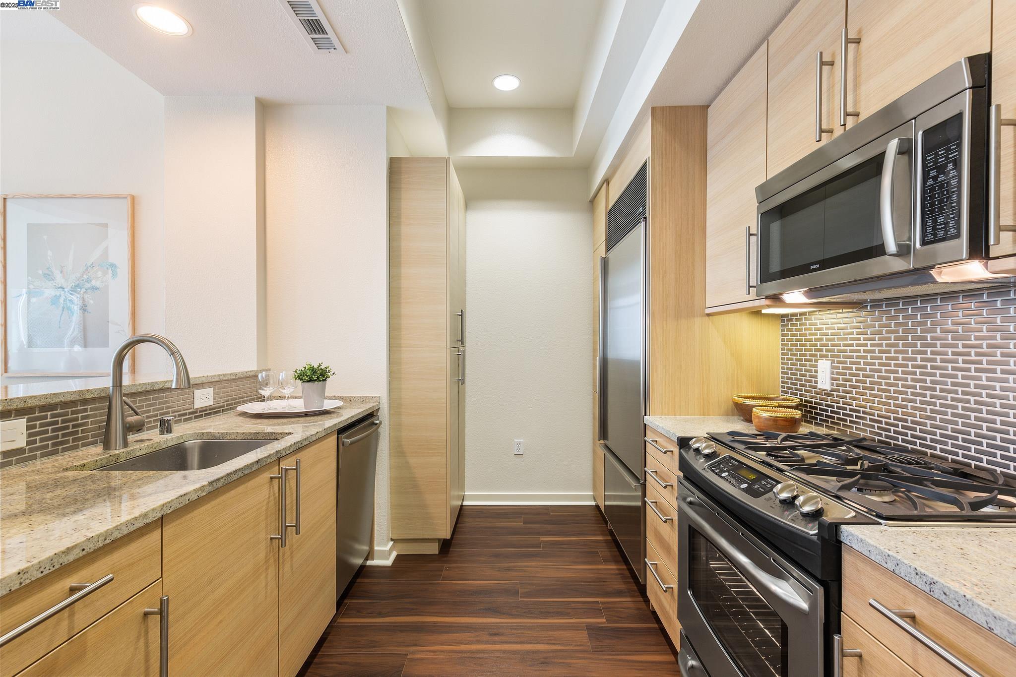 Photo #12: 41111431 Listing: Photo #12