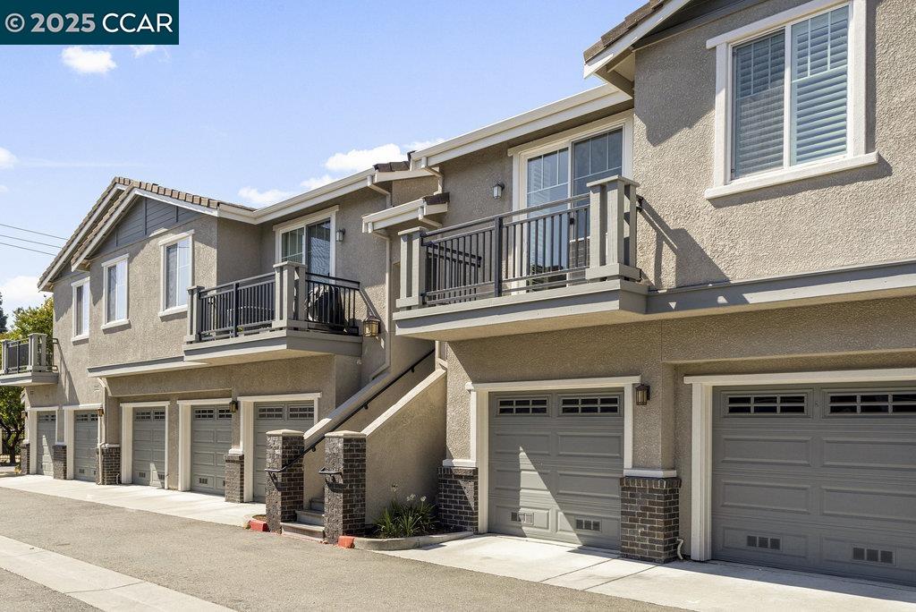 Photo #2: 41111432 Listing 