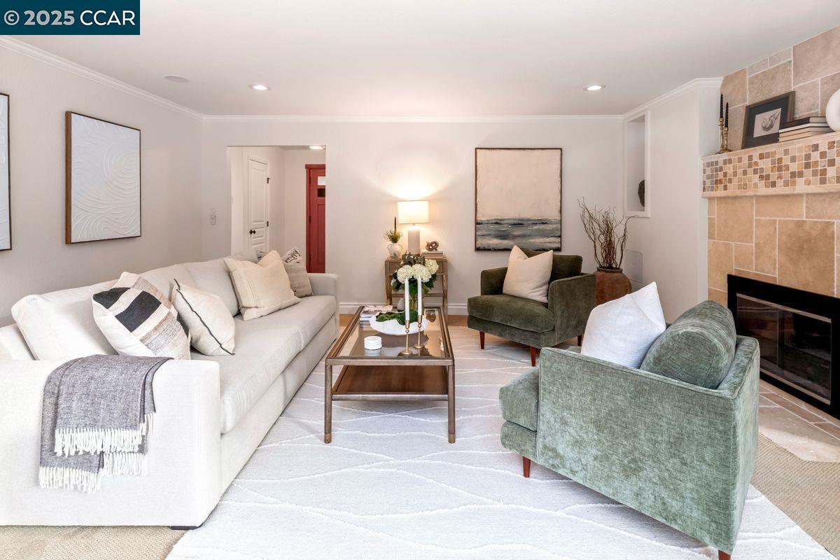 Detail Gallery Image 7 of 31 For 49 Muth Dr, Orinda,  CA 94563 - 3 Beds | 2 Baths