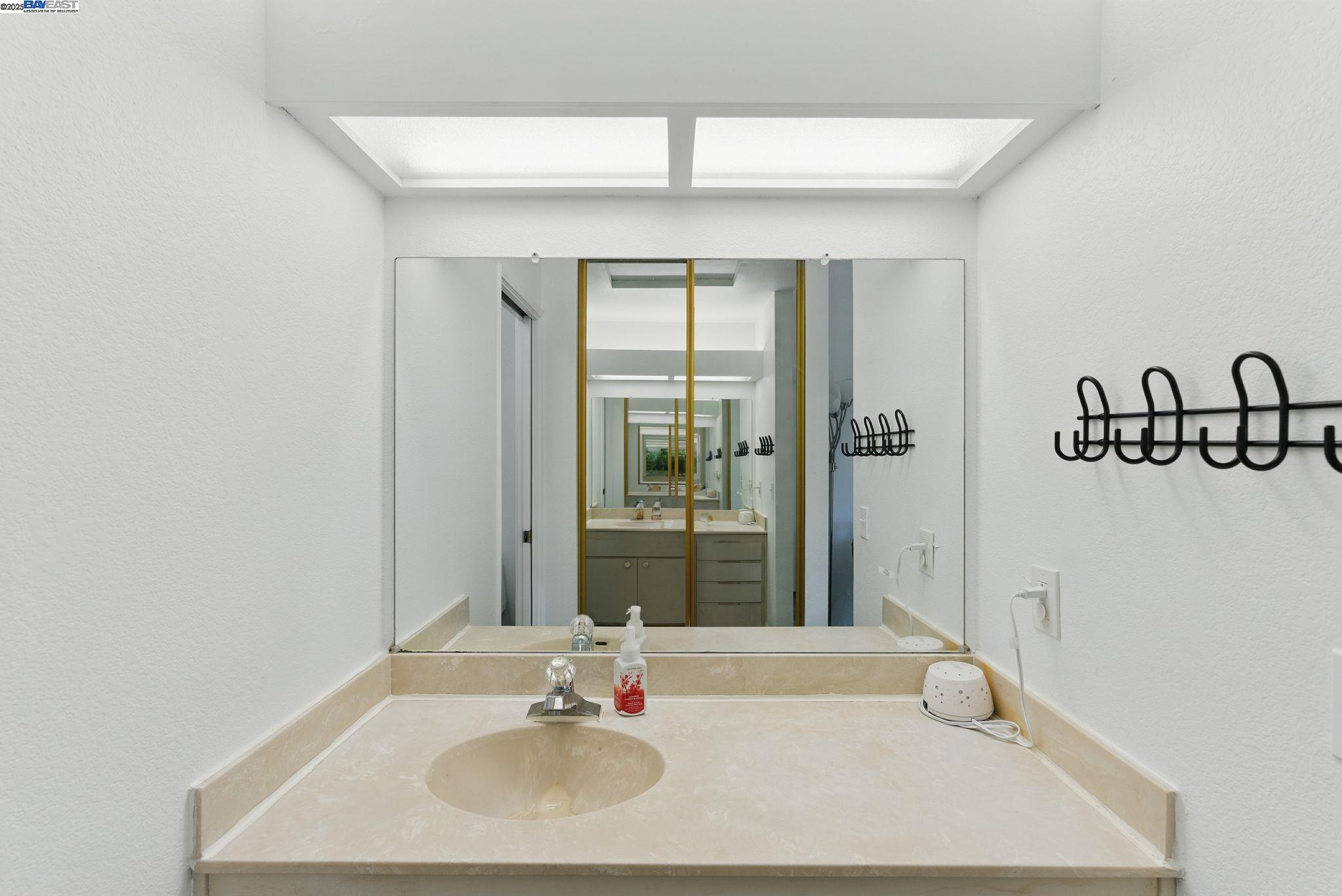 Photo #14: 41111435 Listing: Photo #14