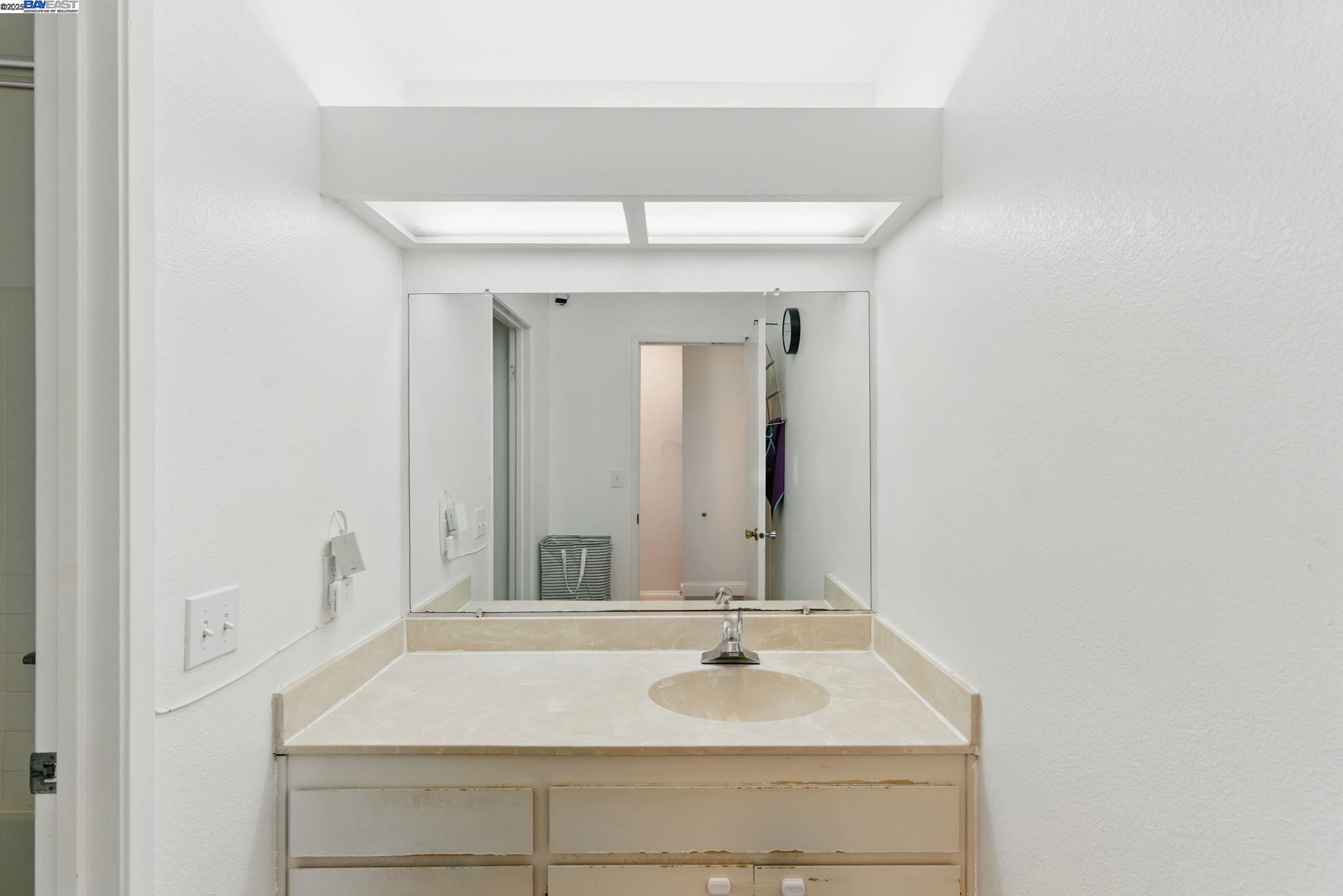 Photo #16: 41111435 Listing: Photo #16