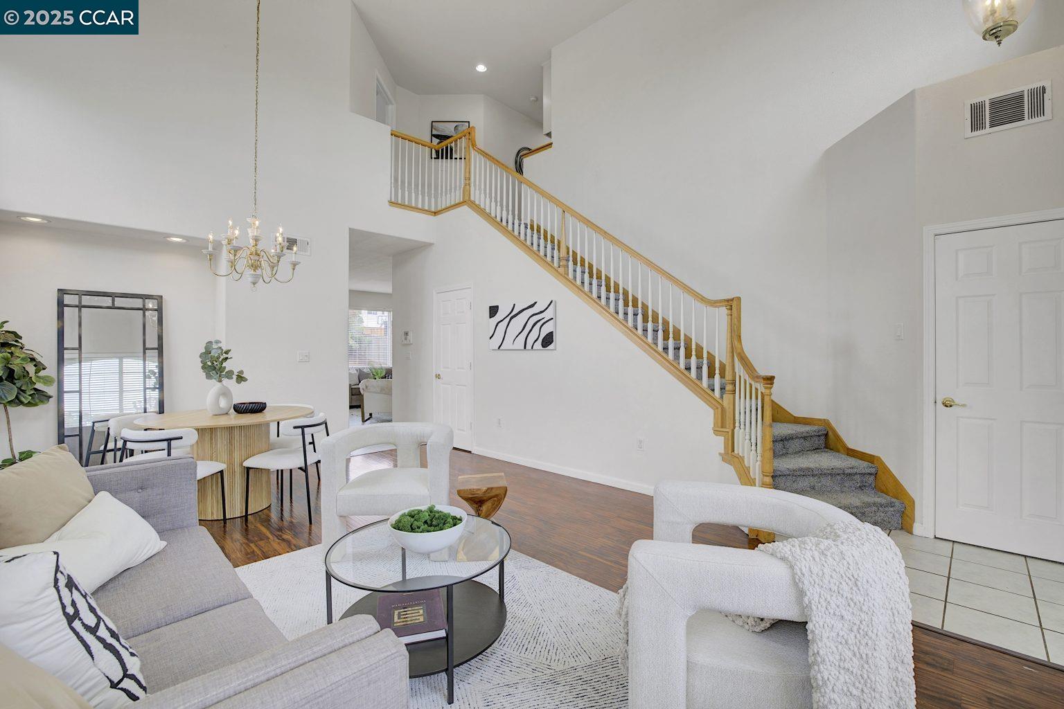 Detail Gallery Image 5 of 52 For 3630 Park Ridge Dr, Richmond,  CA 94806 - 5 Beds | 3 Baths