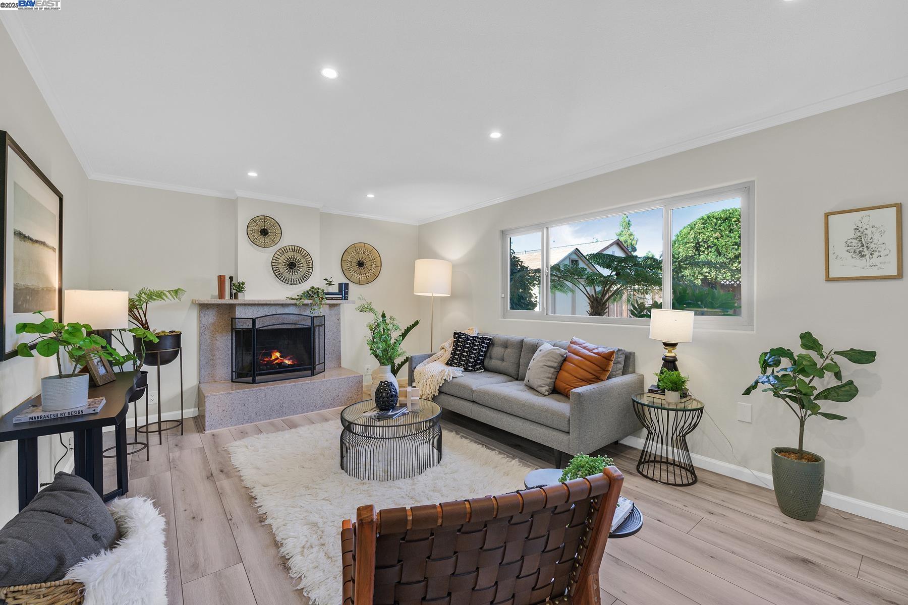 Detail Gallery Image 14 of 53 For 35220 Cornwall Pl, Newark,  CA 94560 - 4 Beds | 2/1 Baths