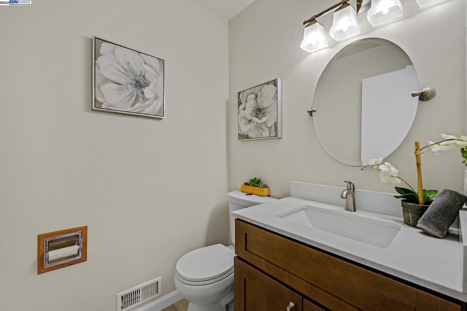 Detail Gallery Image 17 of 53 For 35220 Cornwall Pl, Newark,  CA 94560 - 4 Beds | 2/1 Baths