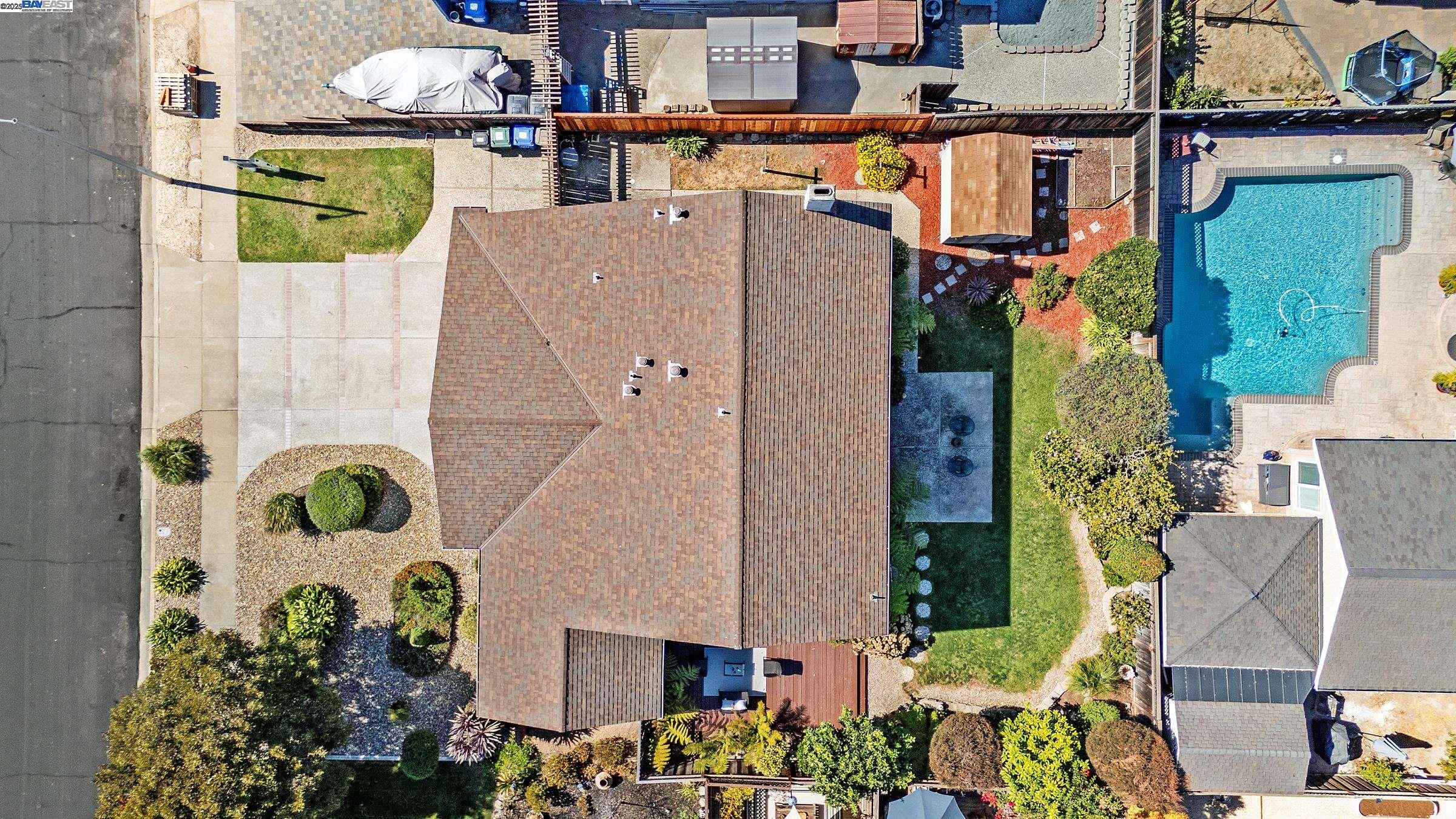Detail Gallery Image 20 of 53 For 35220 Cornwall Pl, Newark,  CA 94560 - 4 Beds | 2/1 Baths