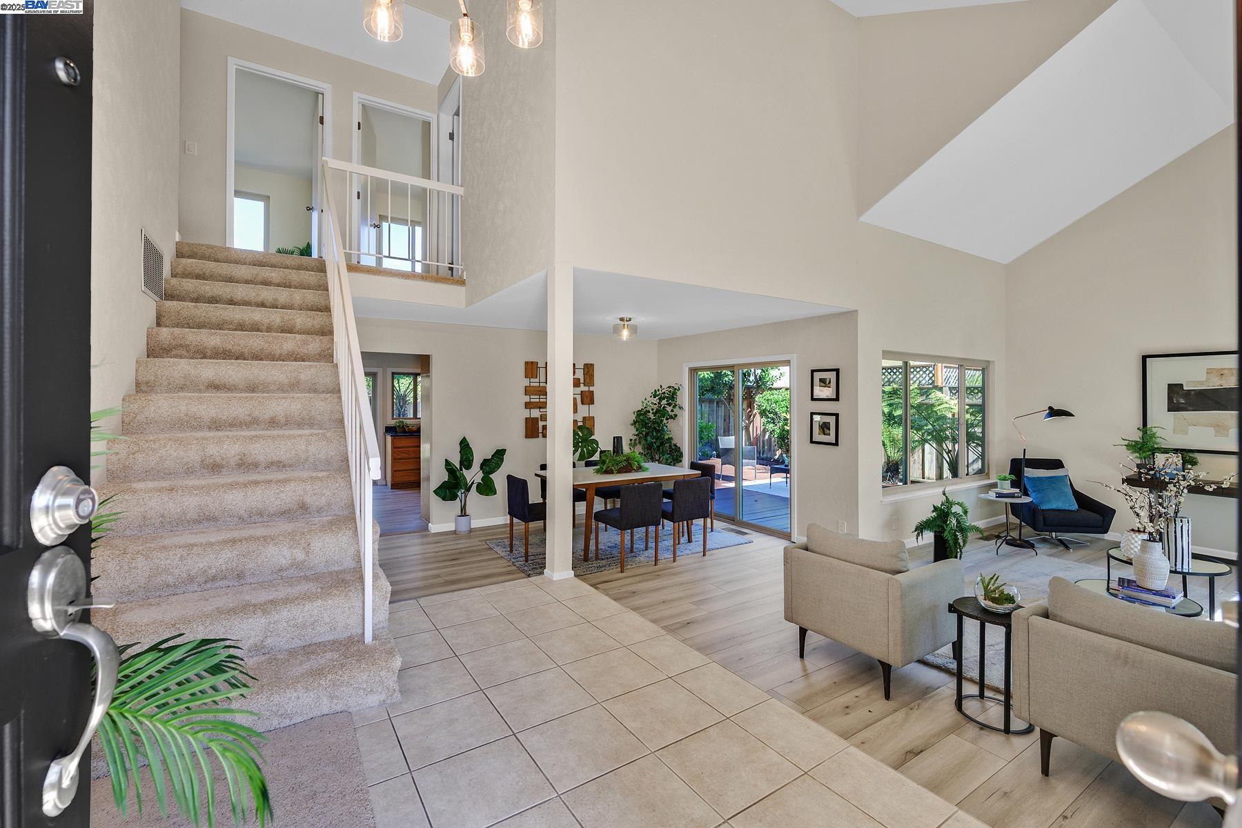 Detail Gallery Image 3 of 53 For 35220 Cornwall Pl, Newark,  CA 94560 - 4 Beds | 2/1 Baths