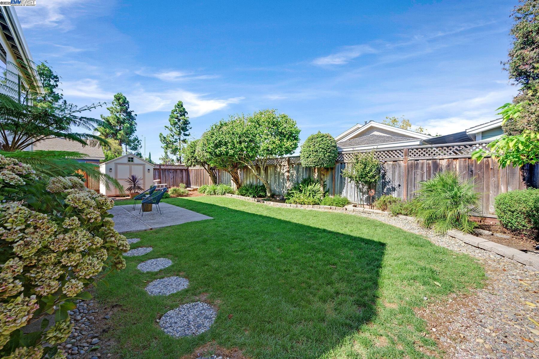 Detail Gallery Image 38 of 53 For 35220 Cornwall Pl, Newark,  CA 94560 - 4 Beds | 2/1 Baths