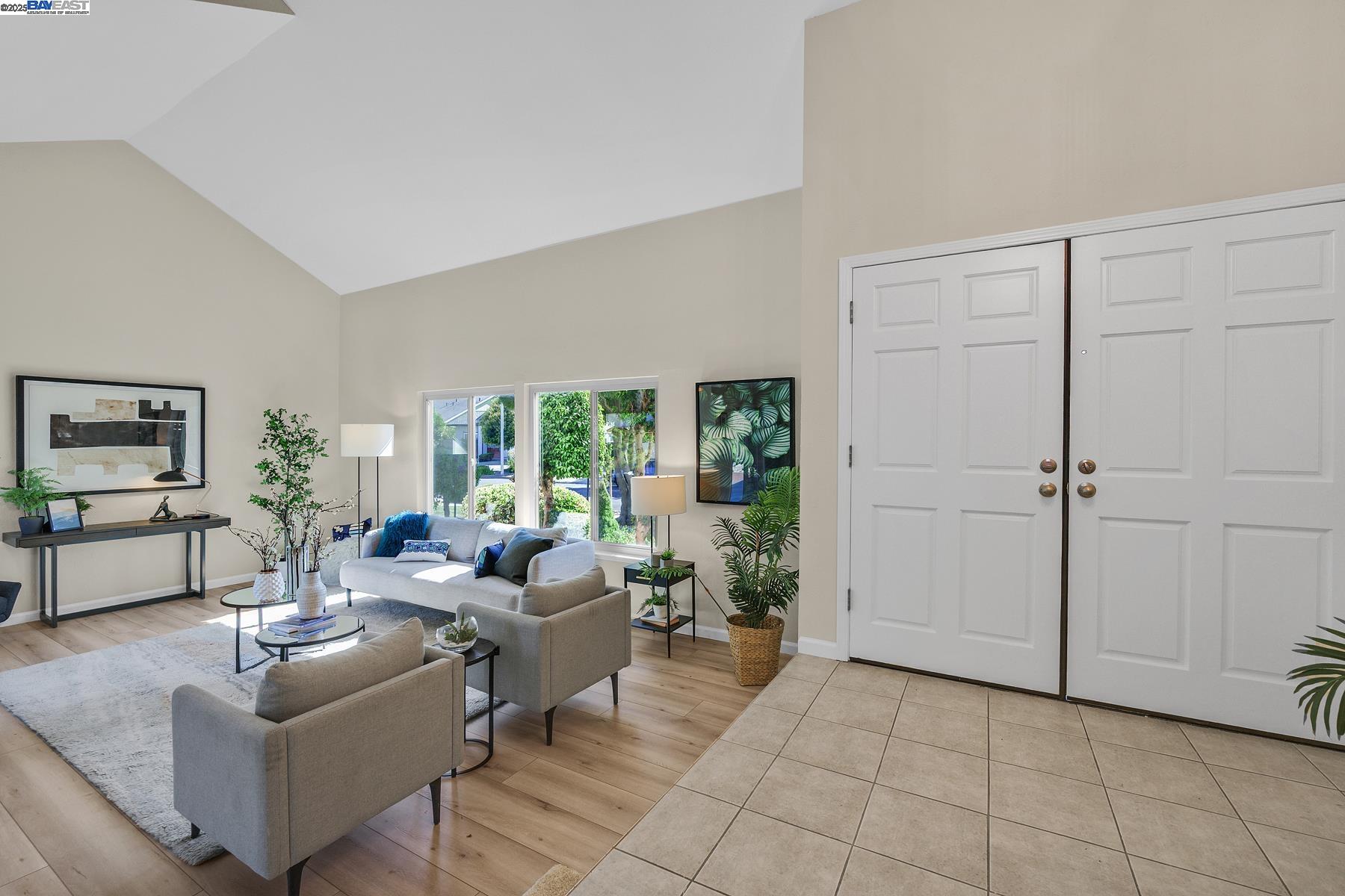 Detail Gallery Image 5 of 53 For 35220 Cornwall Pl, Newark,  CA 94560 - 4 Beds | 2/1 Baths