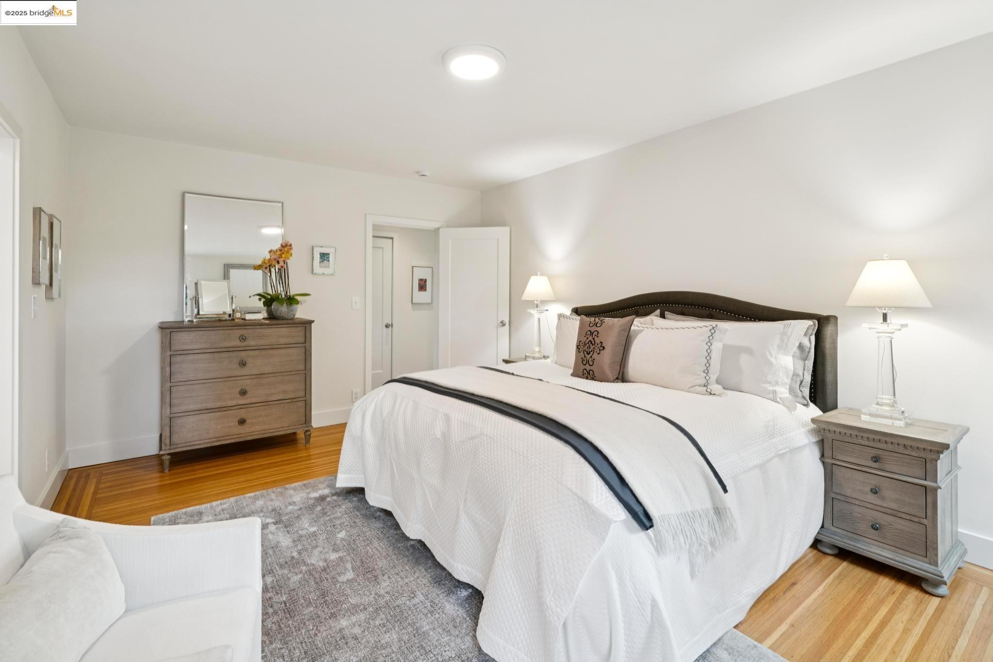 Detail Gallery Image 21 of 50 For 6258 Crown Ave, Oakland,  CA 94611 - 3 Beds | 3 Baths