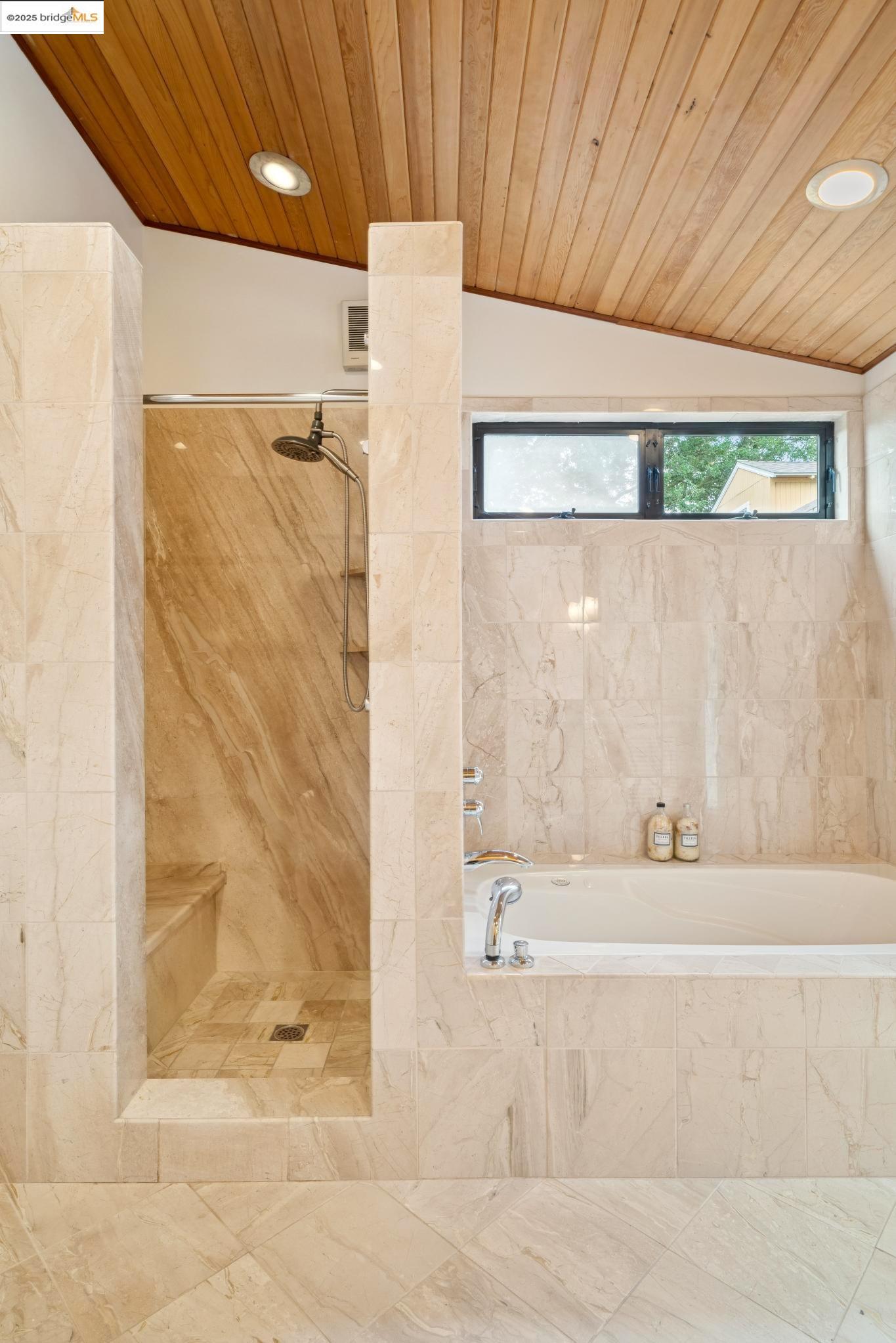 Detail Gallery Image 24 of 50 For 6258 Crown Ave, Oakland,  CA 94611 - 3 Beds | 3 Baths