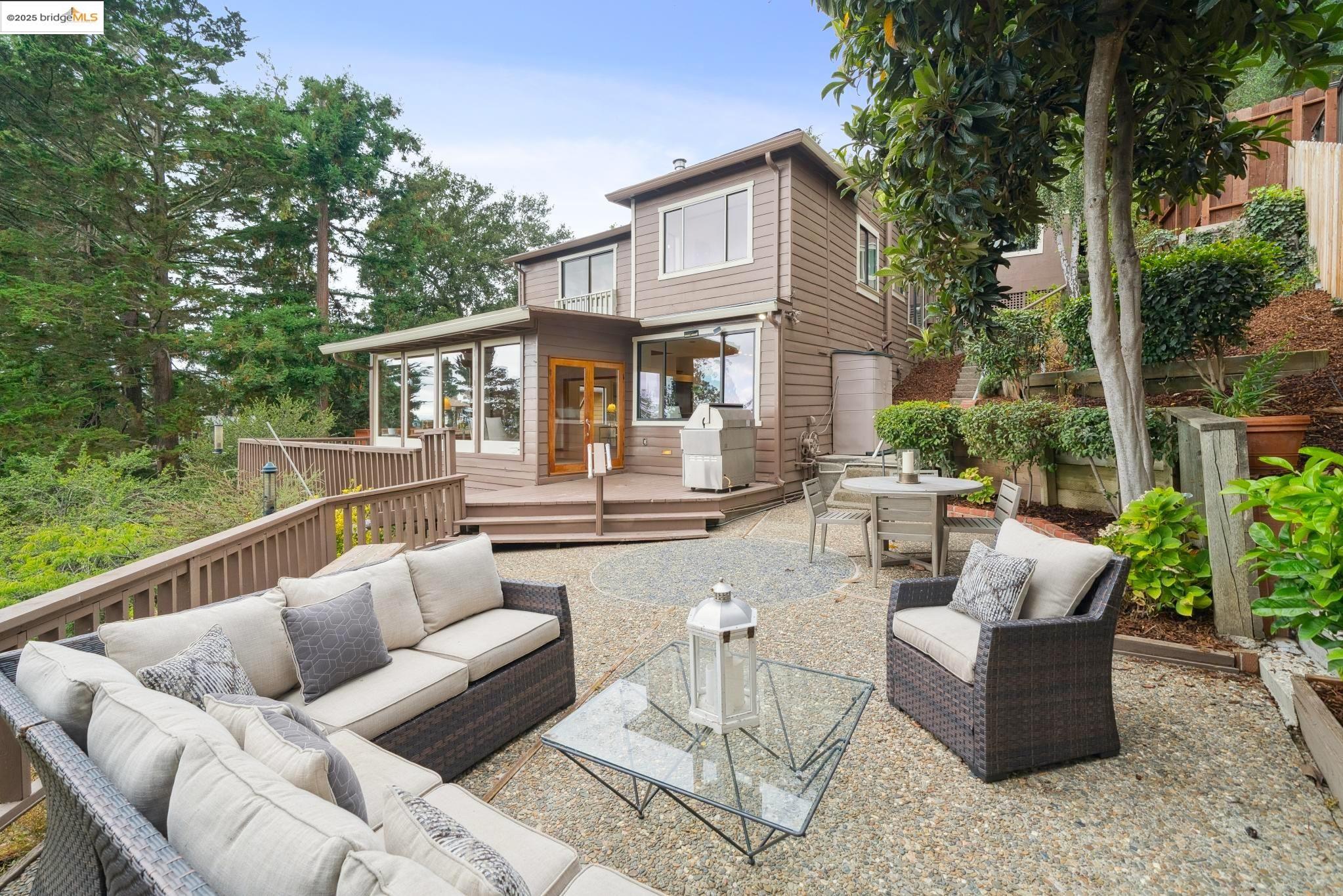 Detail Gallery Image 48 of 50 For 6258 Crown Ave, Oakland,  CA 94611 - 3 Beds | 3 Baths