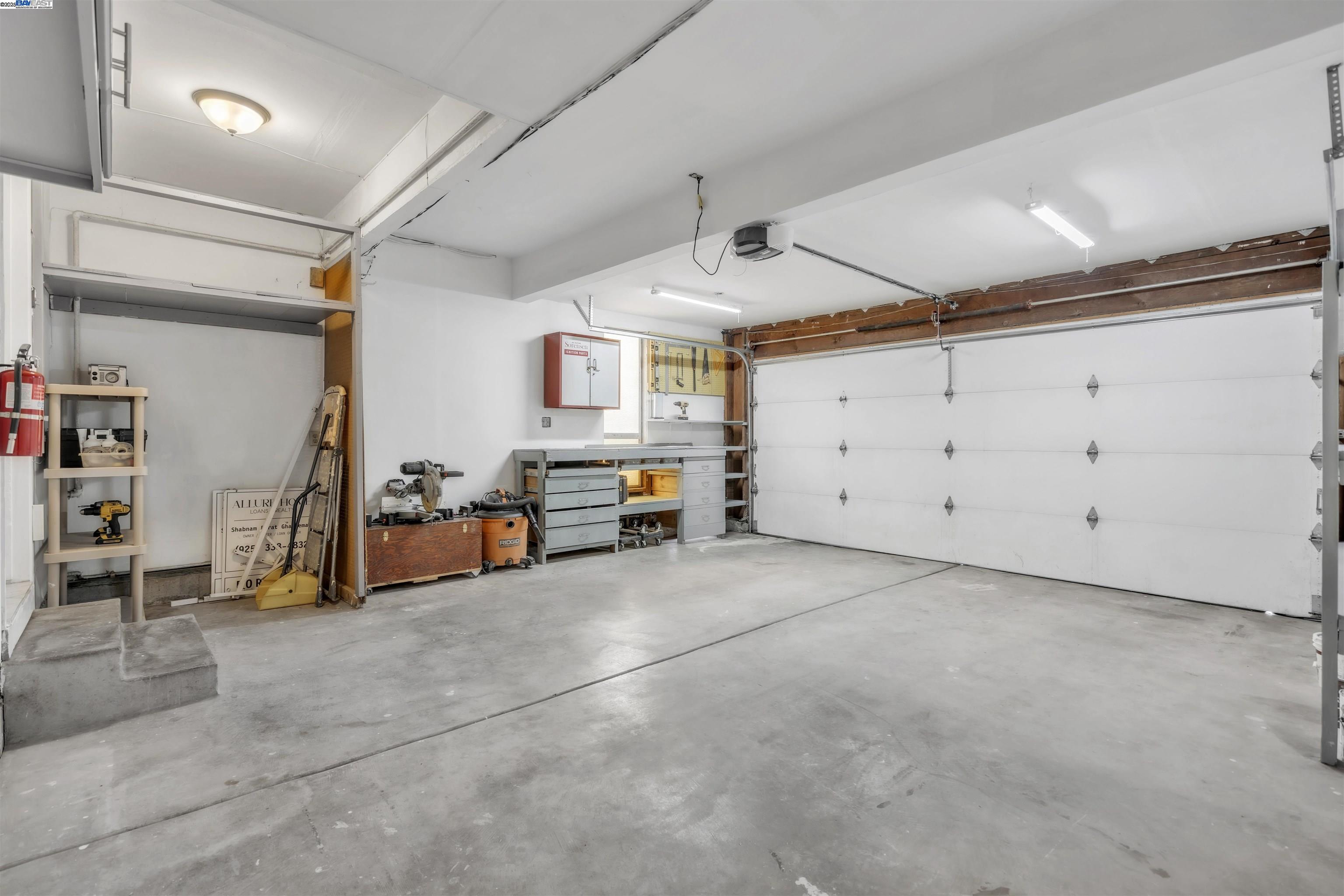Detail Gallery Image 18 of 46 For 2380 Cabrillo Dr, Hayward,  CA 94545 - 4 Beds | 2/1 Baths