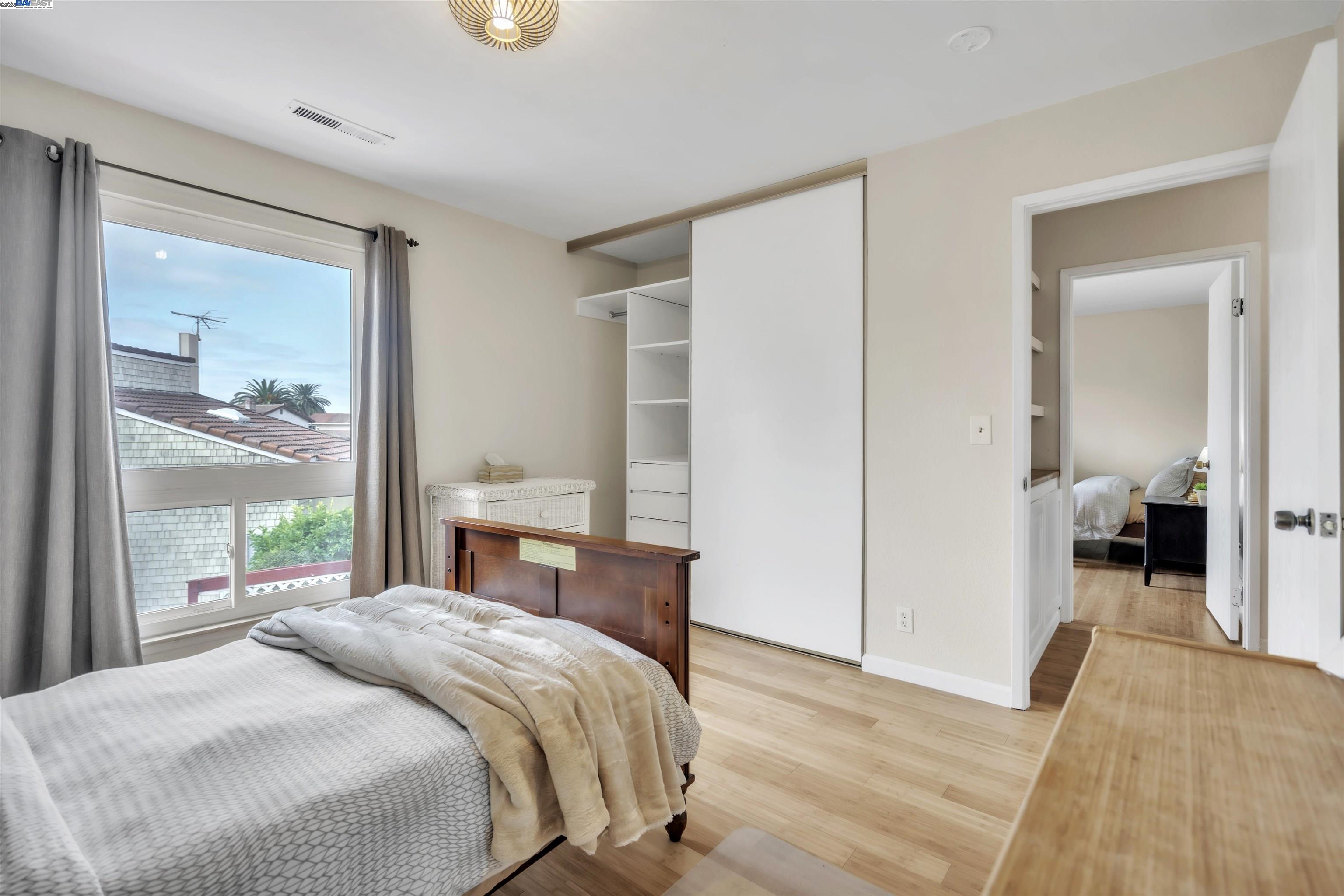 Detail Gallery Image 29 of 46 For 2380 Cabrillo Dr, Hayward,  CA 94545 - 4 Beds | 2/1 Baths