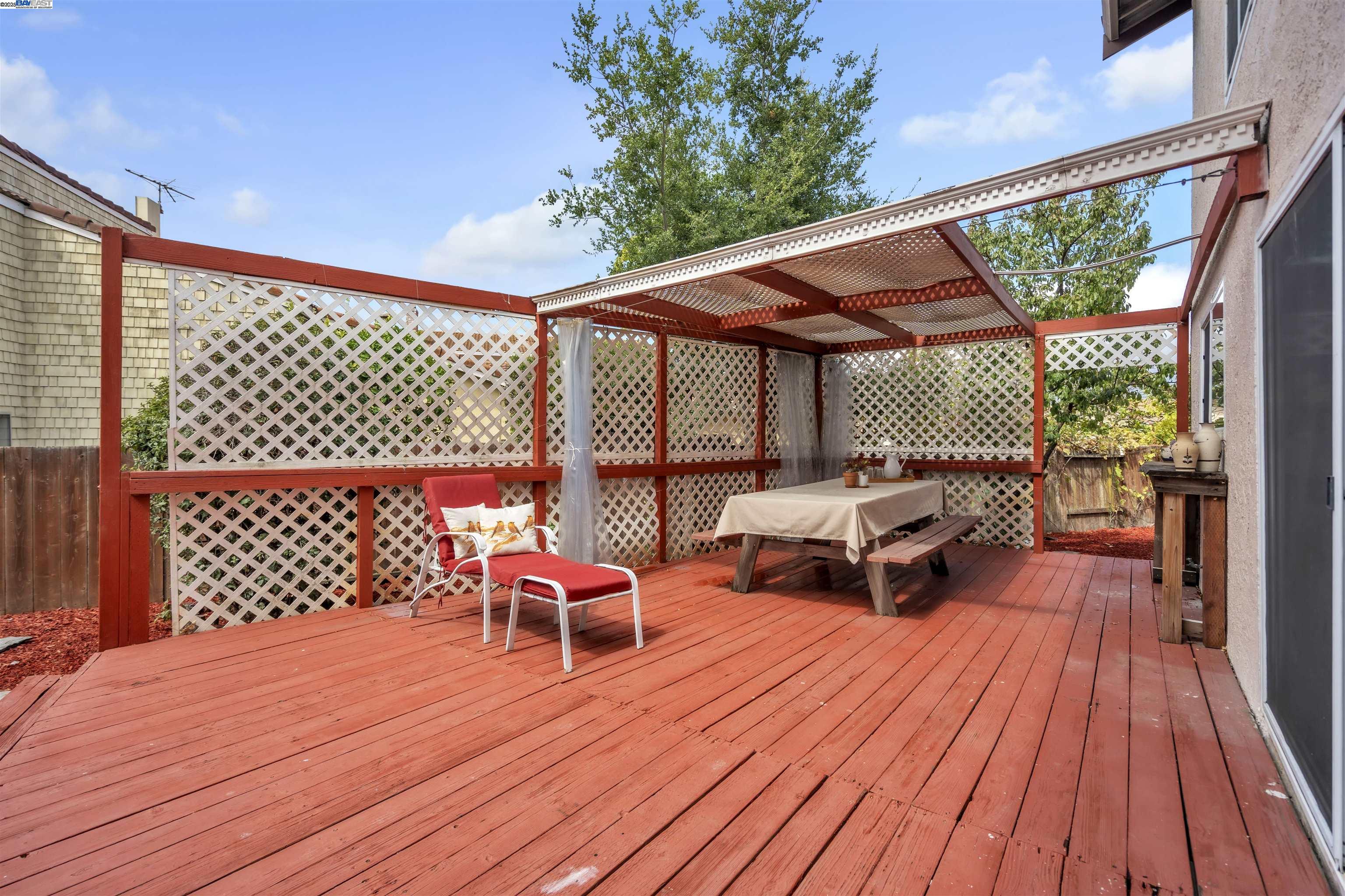 Detail Gallery Image 37 of 46 For 2380 Cabrillo Dr, Hayward,  CA 94545 - 4 Beds | 2/1 Baths