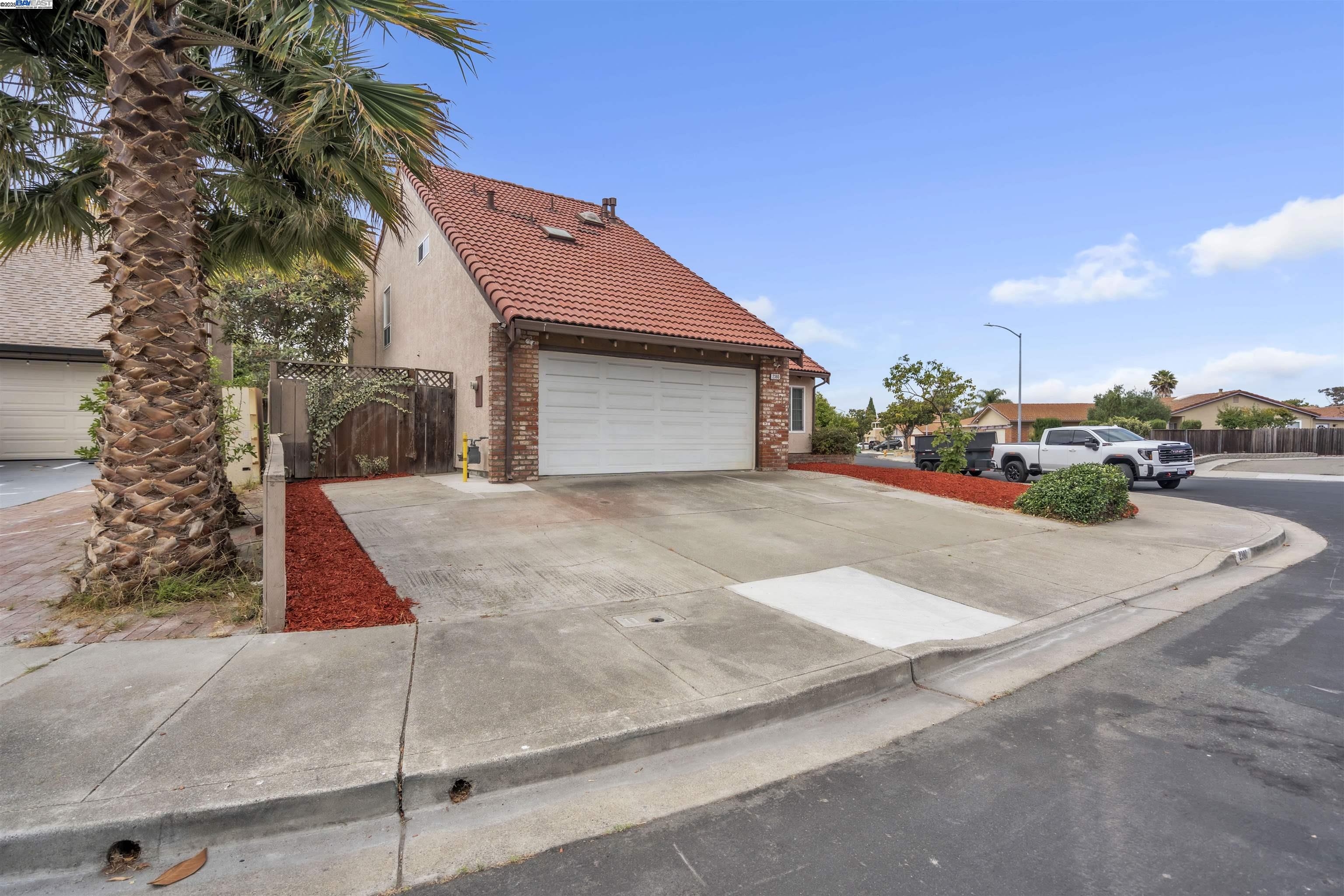 Detail Gallery Image 42 of 46 For 2380 Cabrillo Dr, Hayward,  CA 94545 - 4 Beds | 2/1 Baths