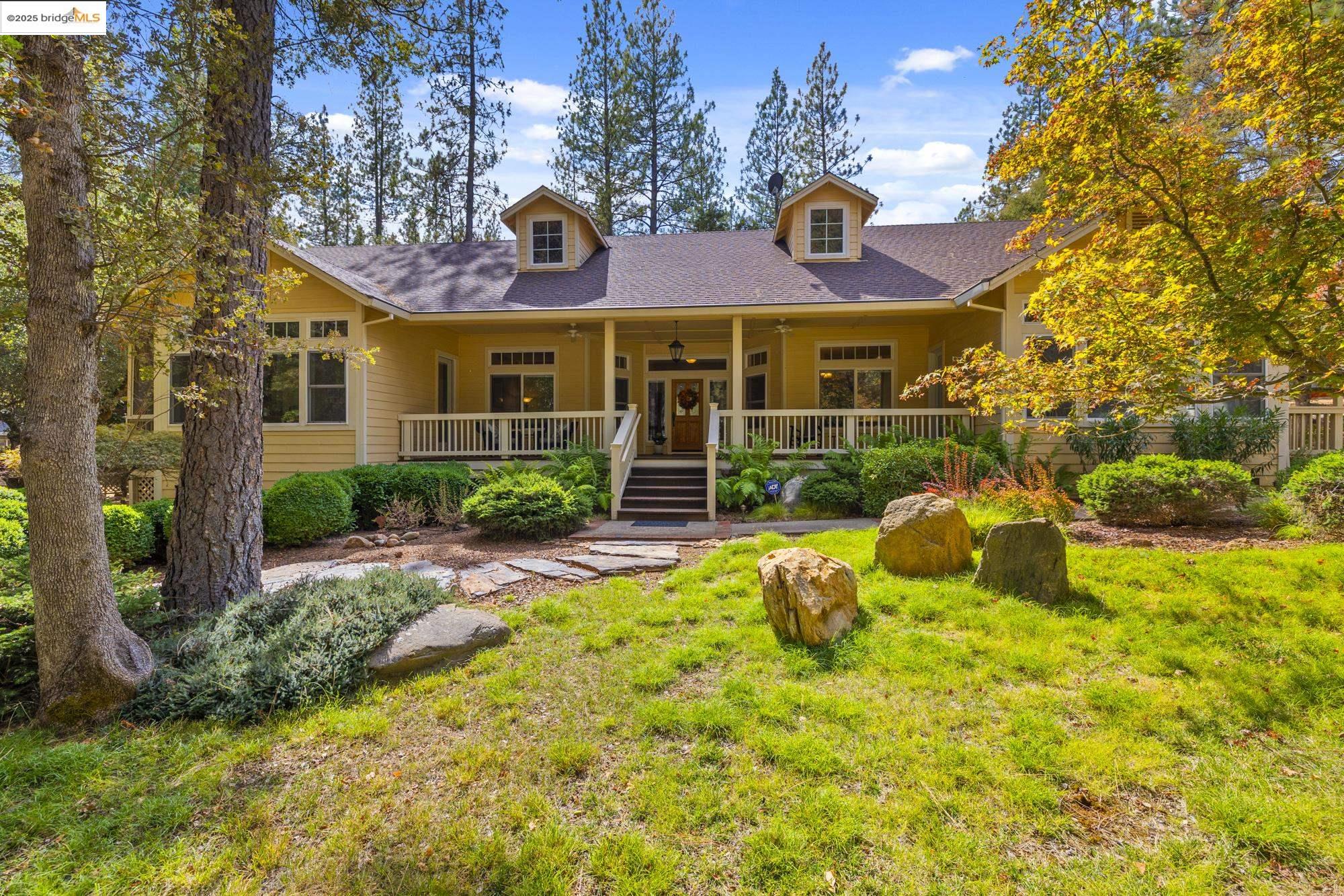 Detail Gallery Image 1 of 60 For 21190 Christopher Circle, Sonora,  CA 95370 - 4 Beds | 2/1 Baths