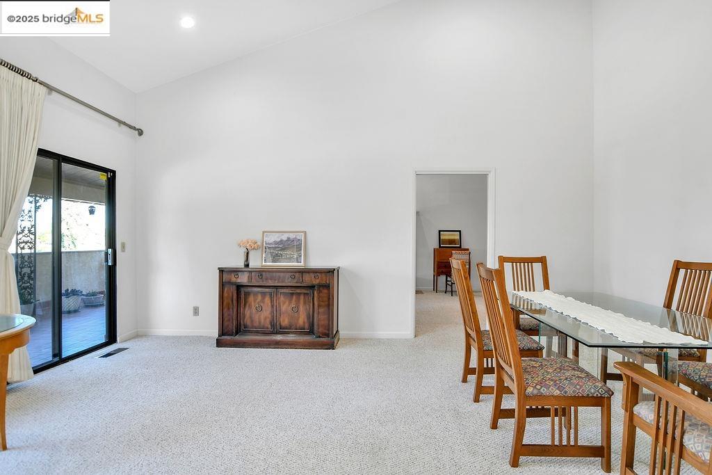 Detail Gallery Image 8 of 34 For 224 Hillside Road, Antioch,  CA 94509-4932 - 4 Beds | 2/1 Baths