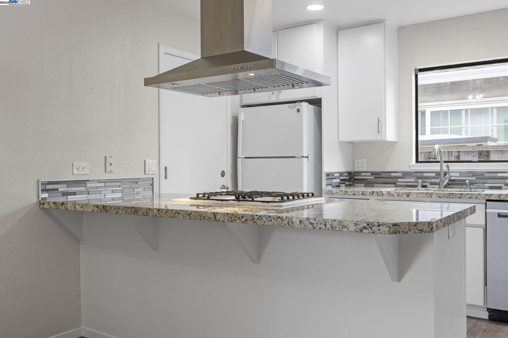 Detail Gallery Image 23 of 31 For 24626 Willimet Way, Hayward,  CA 94544 - 3 Beds | 2 Baths