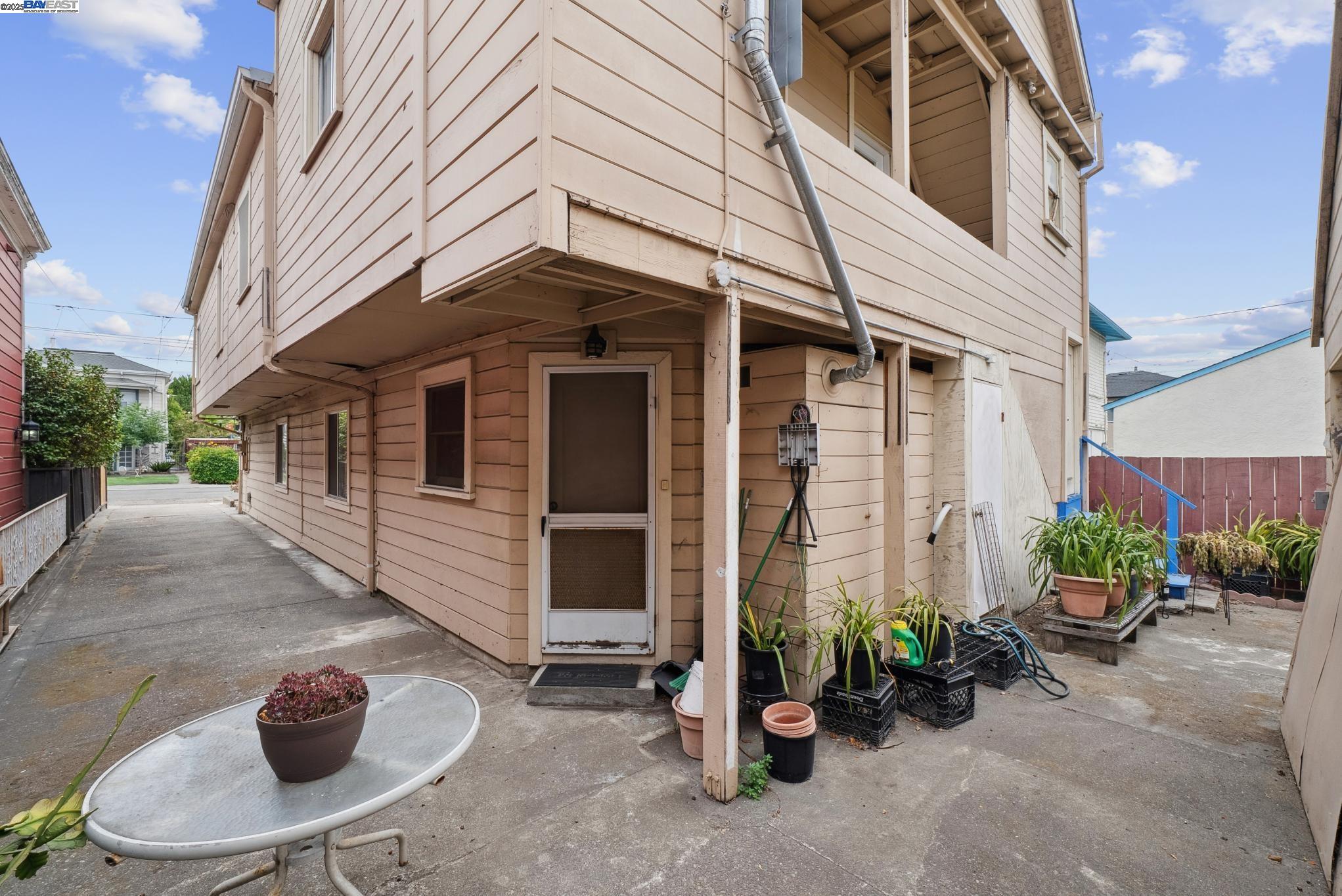 Detail Gallery Image 31 of 36 For 1805 Eagle Ave, Alameda,  CA 94501 - – Beds | – Baths