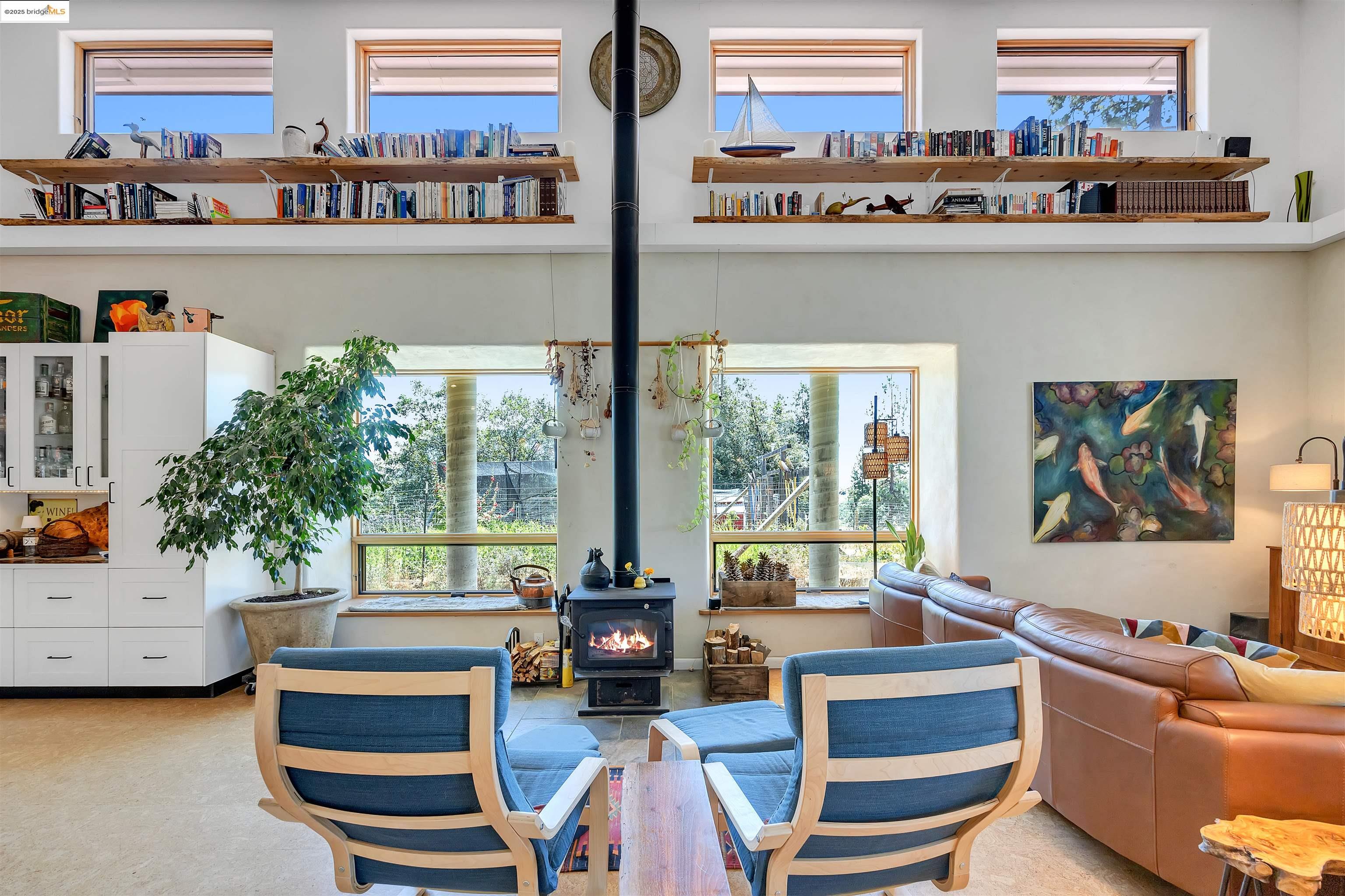 Detail Gallery Image 11 of 24 For 9935 Jackass Creek Rd, Groveland,  CA 95321 - 1 Beds | 2 Baths
