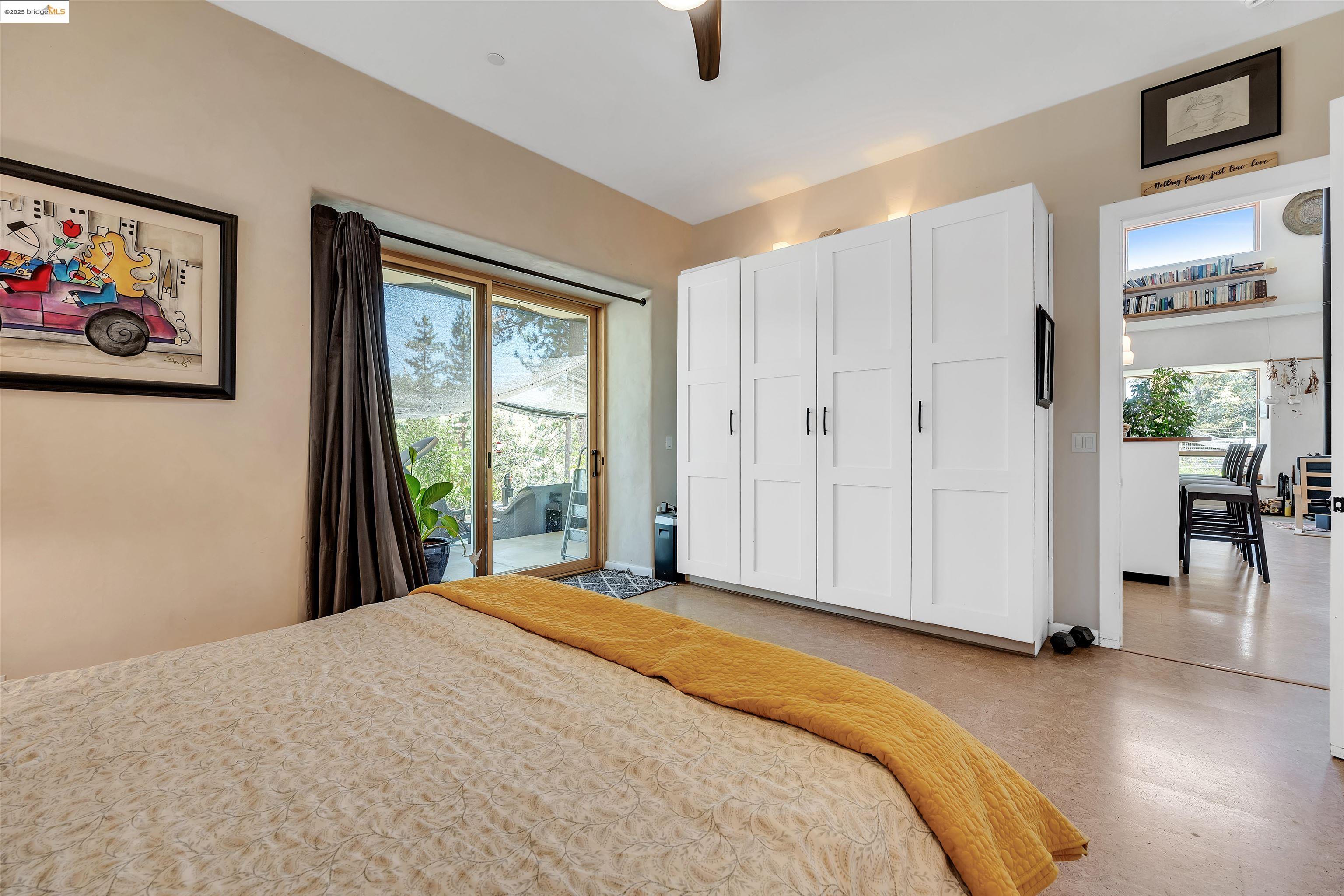 Detail Gallery Image 17 of 24 For 9935 Jackass Creek Rd, Groveland,  CA 95321 - 1 Beds | 2 Baths