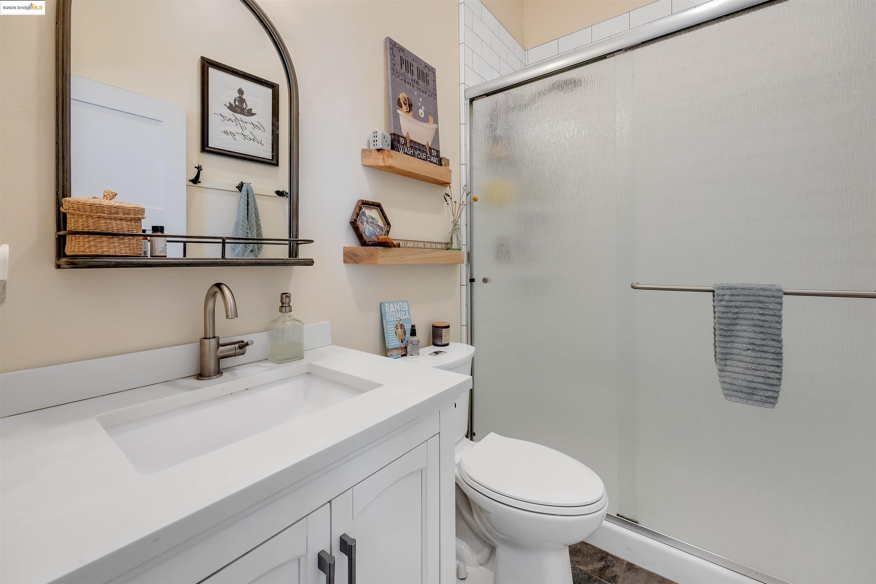 Detail Gallery Image 22 of 24 For 9935 Jackass Creek Rd, Groveland,  CA 95321 - 1 Beds | 2 Baths
