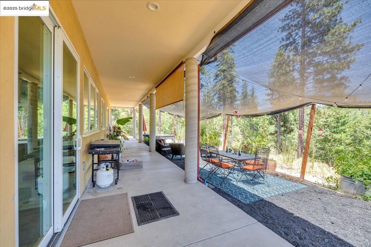 Detail Gallery Image 39 of 44 For 9935 Jackass Creek Rd, Groveland,  CA 95321 - 1 Beds | 2 Baths