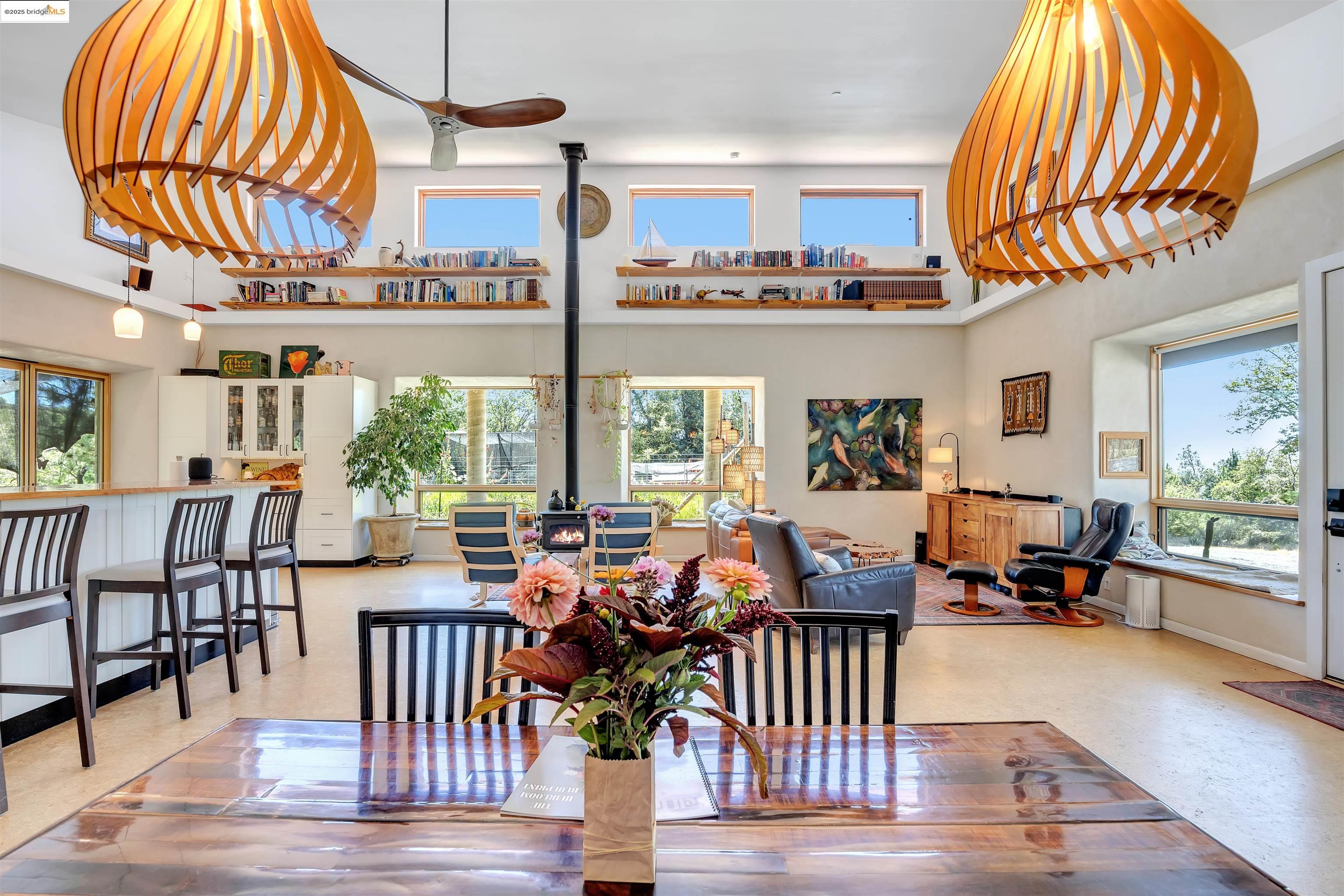 Detail Gallery Image 7 of 24 For 9935 Jackass Creek Rd, Groveland,  CA 95321 - 1 Beds | 2 Baths