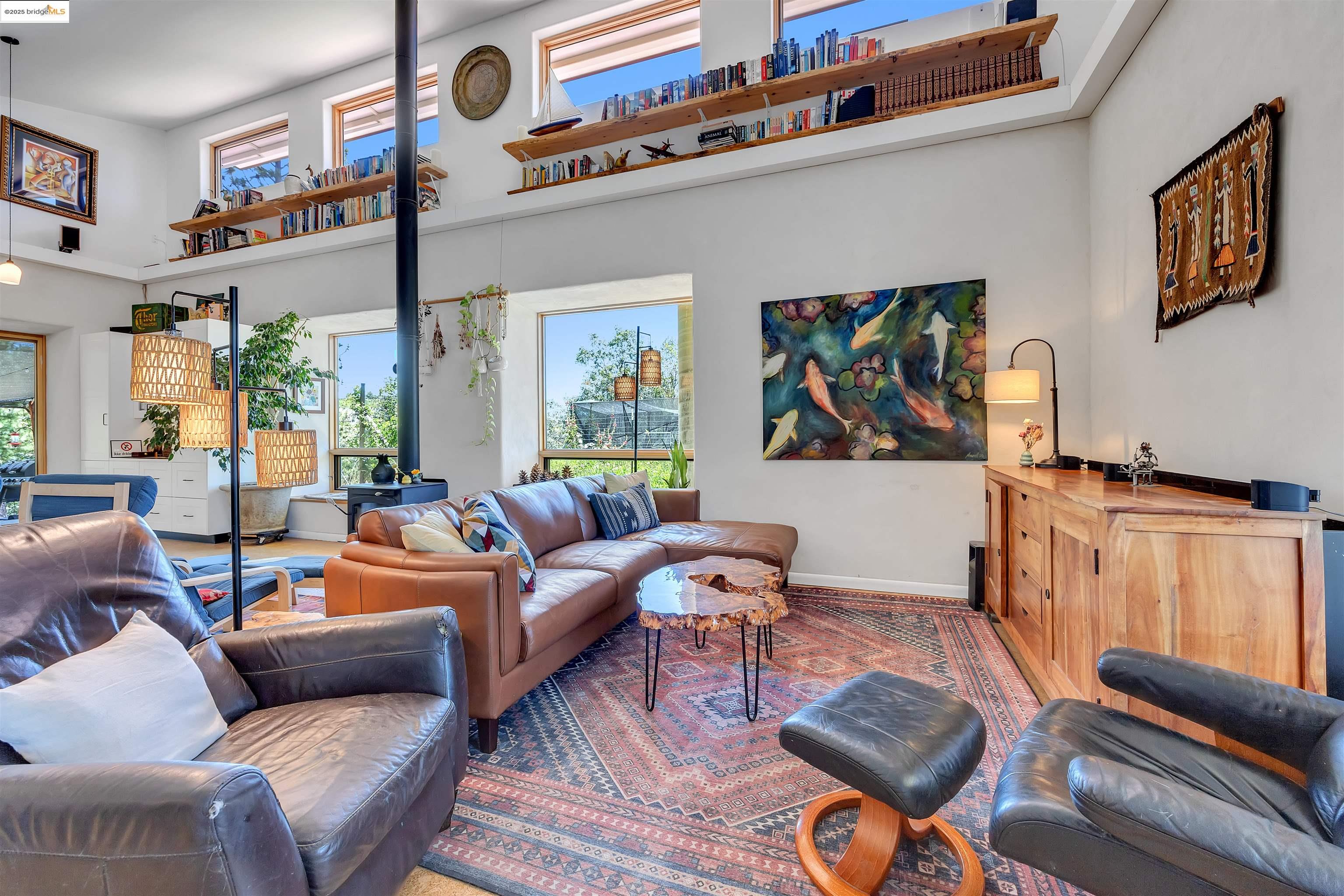 Detail Gallery Image 10 of 24 For 9935 Jackass Creek Rd, Groveland,  CA 95321 - 1 Beds | 2 Baths