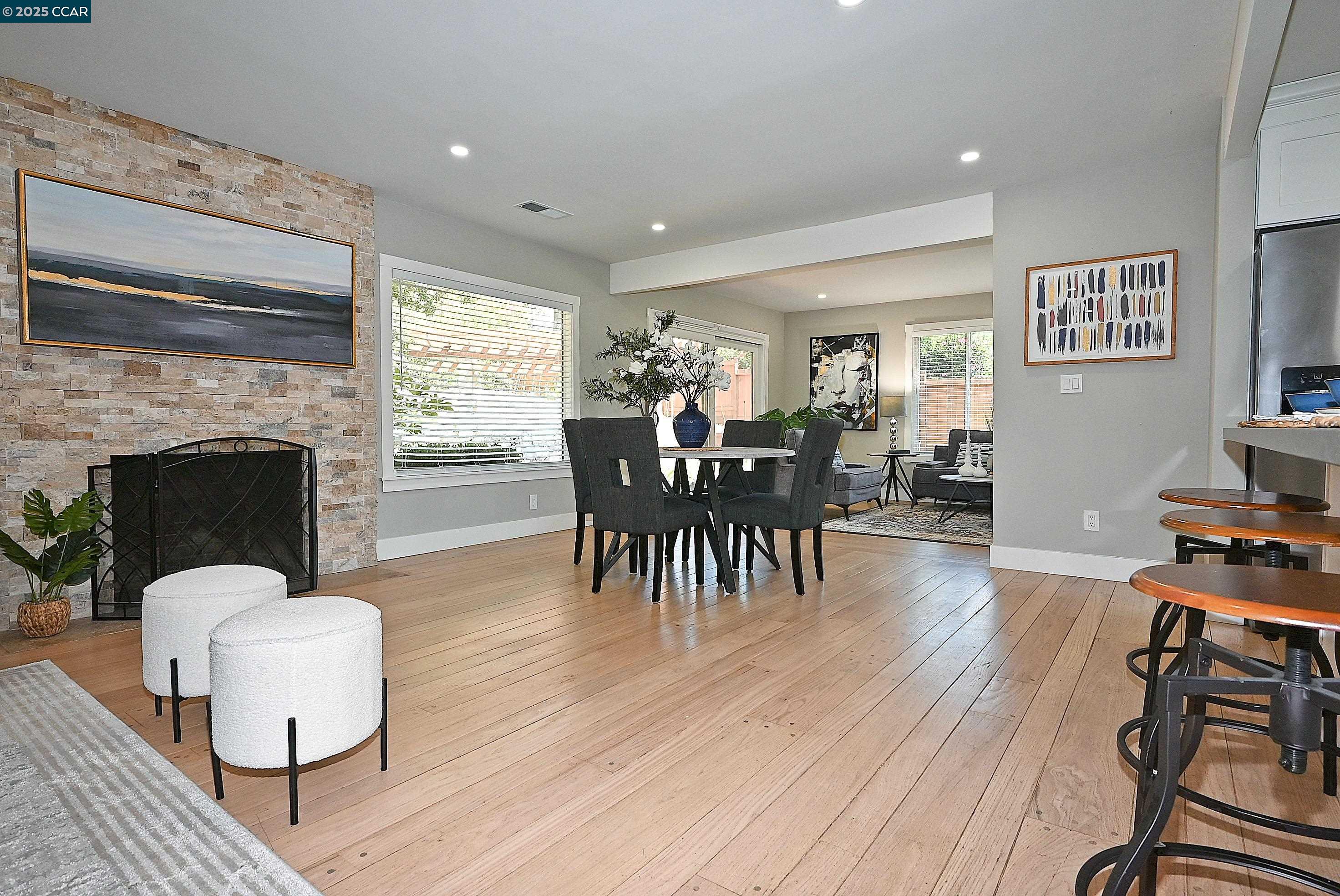 Detail Gallery Image 11 of 44 For 886 San Miguel Rd, Concord,  CA 94518 - 3 Beds | 2 Baths