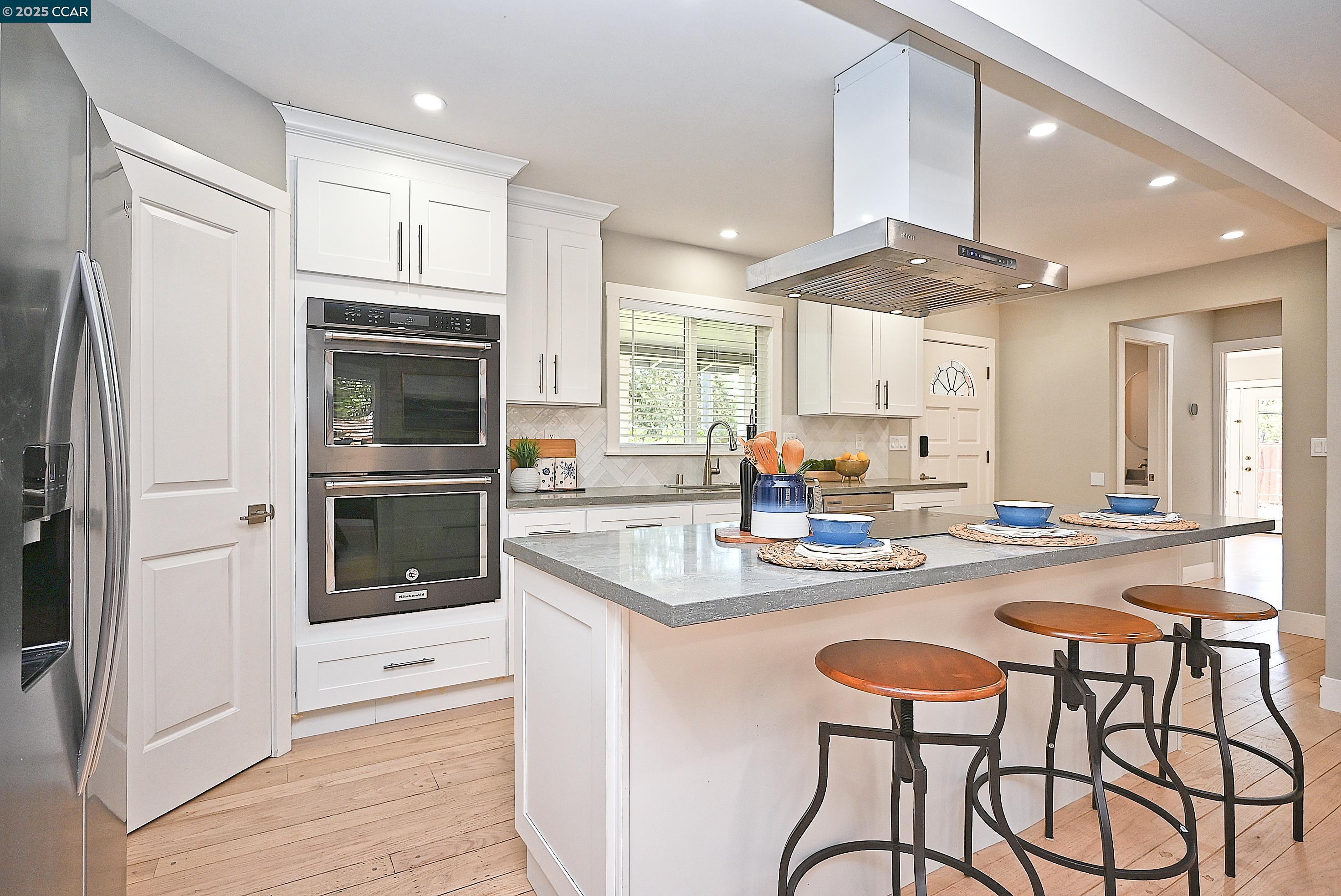 Detail Gallery Image 13 of 44 For 886 San Miguel Rd, Concord,  CA 94518 - 3 Beds | 2 Baths