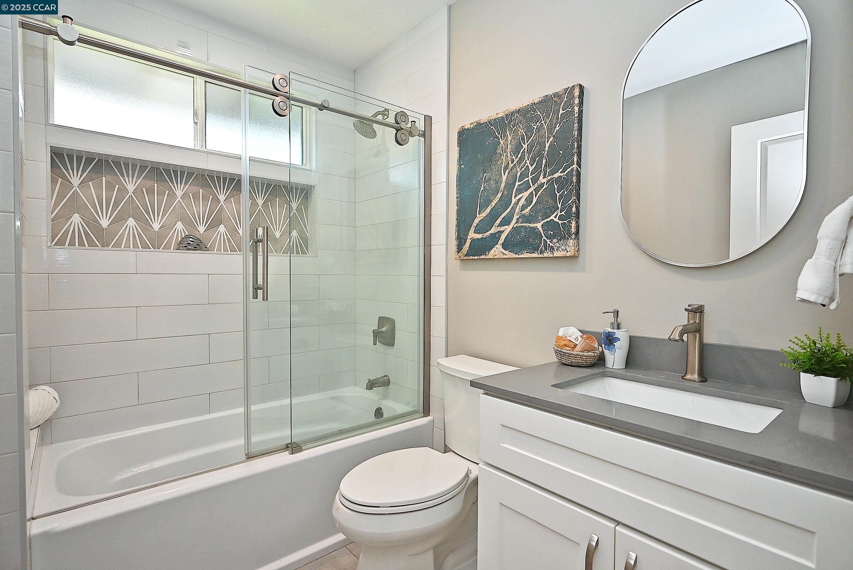 Detail Gallery Image 19 of 44 For 886 San Miguel Rd, Concord,  CA 94518 - 3 Beds | 2 Baths