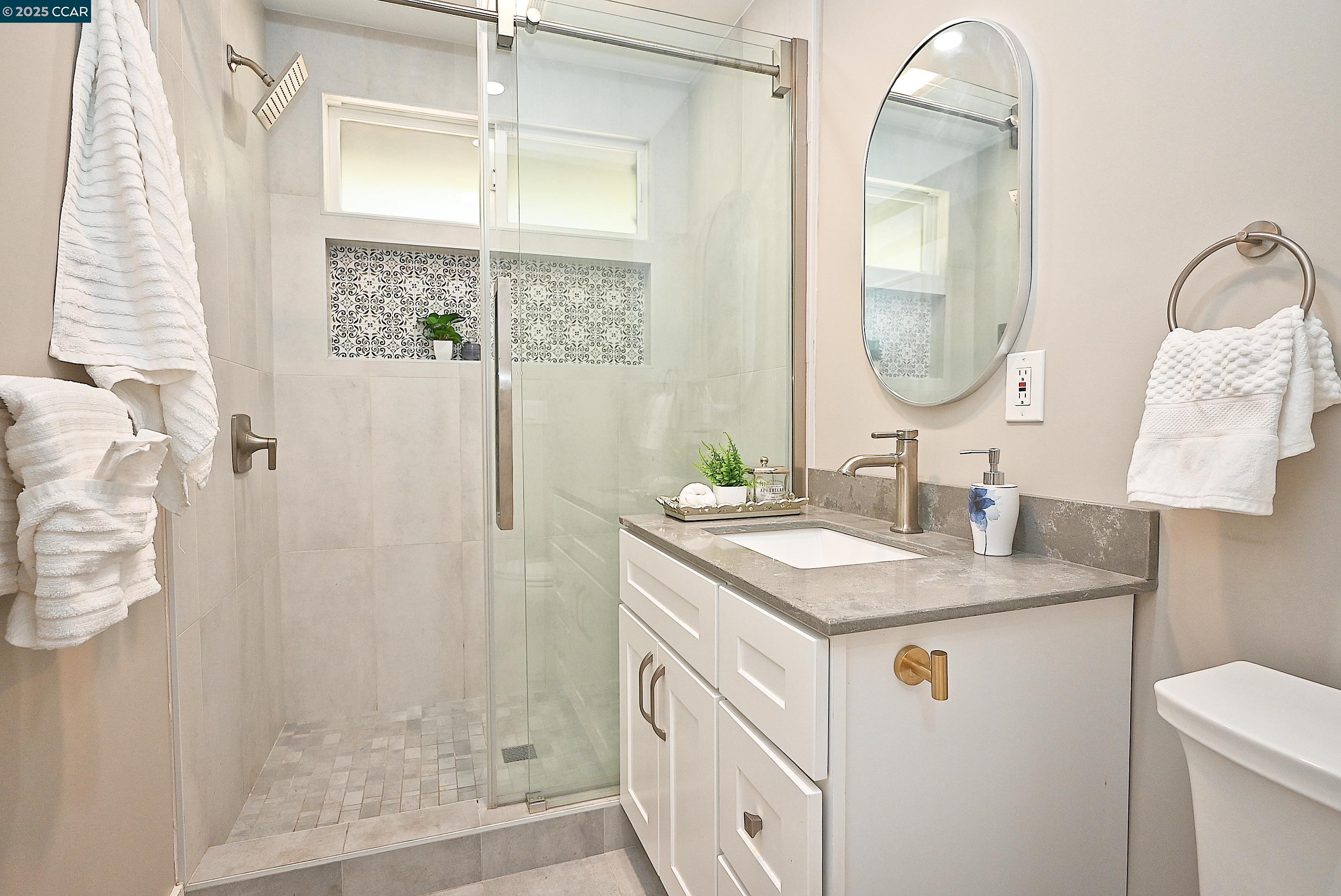 Detail Gallery Image 21 of 44 For 886 San Miguel Rd, Concord,  CA 94518 - 3 Beds | 2 Baths