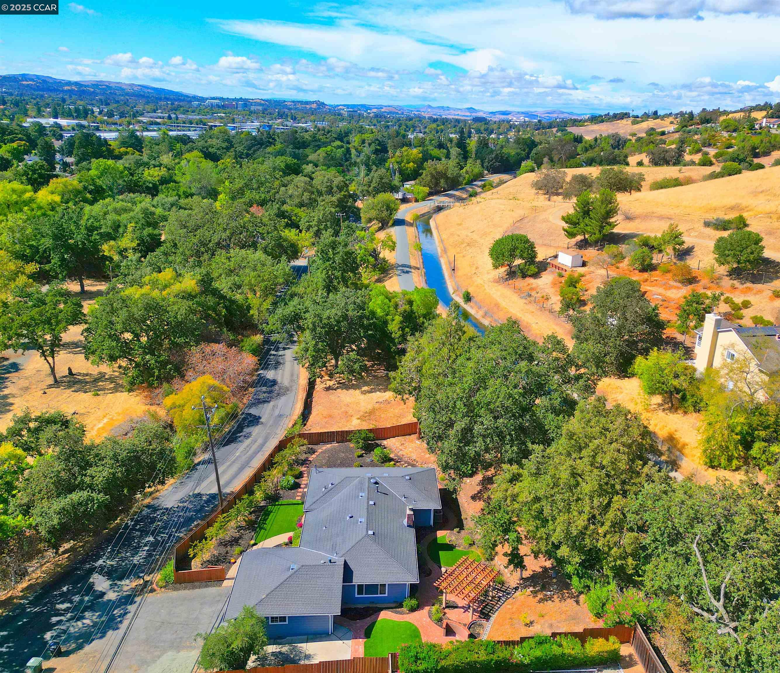 Detail Gallery Image 34 of 44 For 886 San Miguel Rd, Concord,  CA 94518 - 3 Beds | 2 Baths