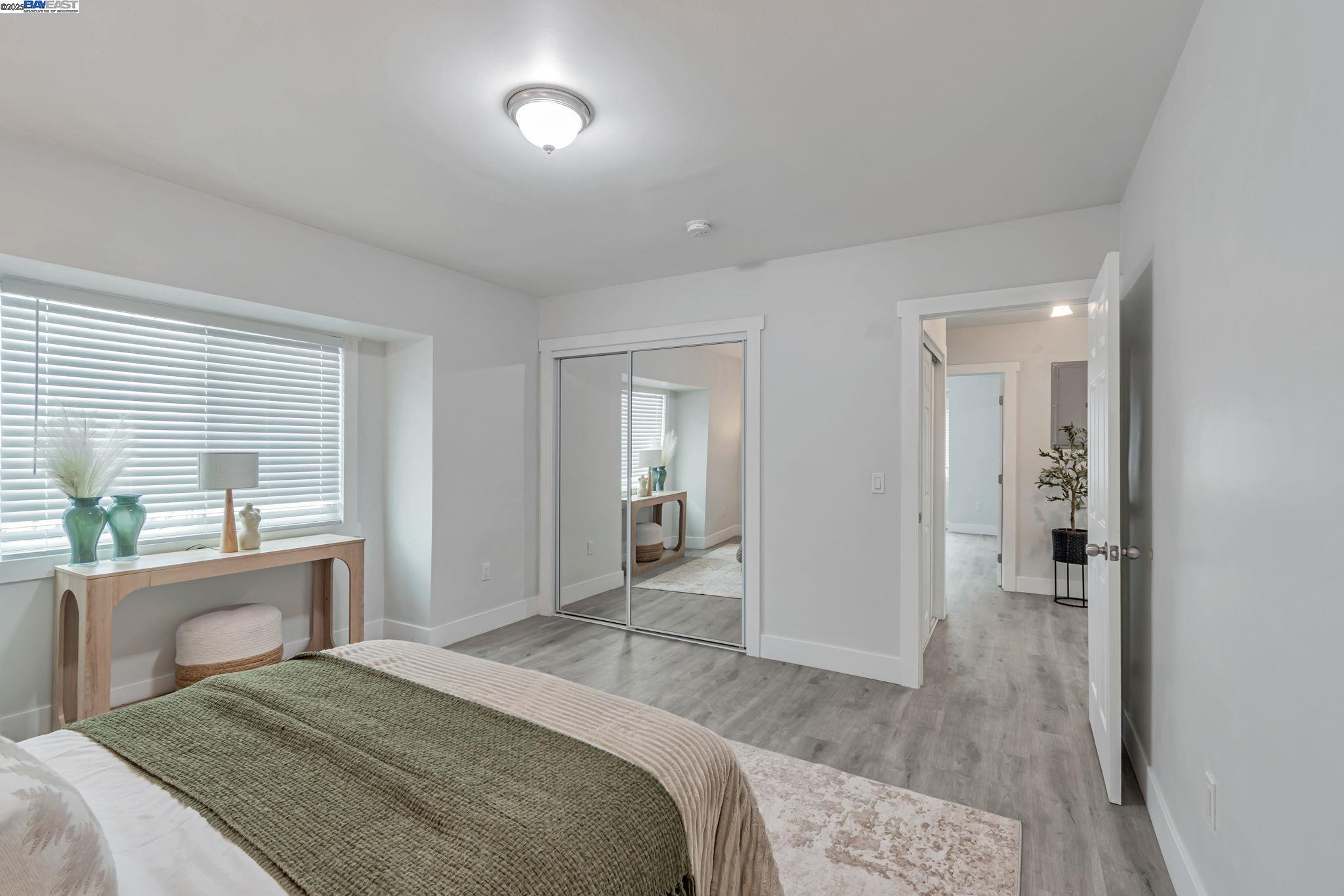 Detail Gallery Image 23 of 38 For 5444 Bancroft, Oakland,  CA 94601 - 4 Beds | 3 Baths