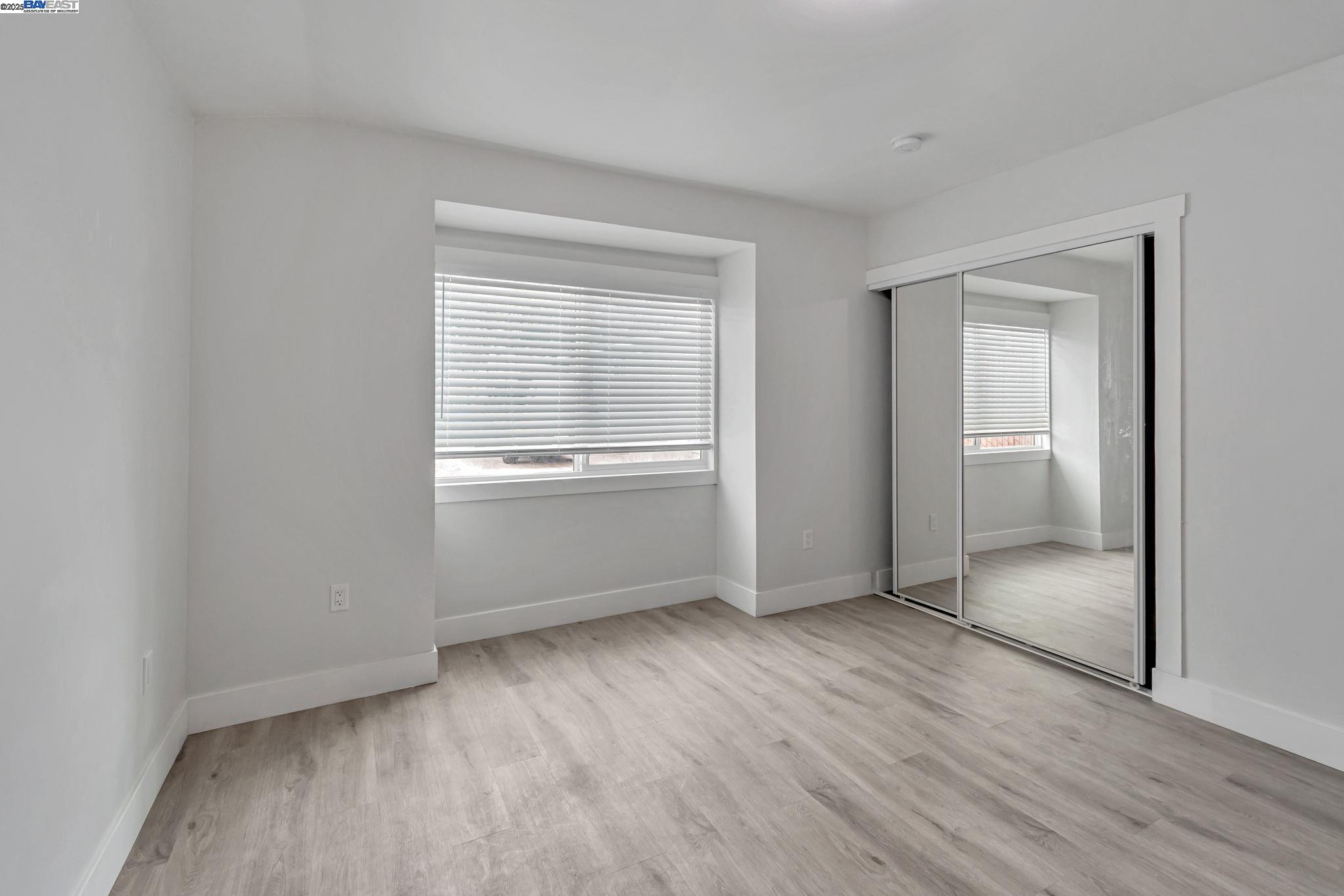 Detail Gallery Image 25 of 38 For 5444 Bancroft, Oakland,  CA 94601 - 4 Beds | 3 Baths