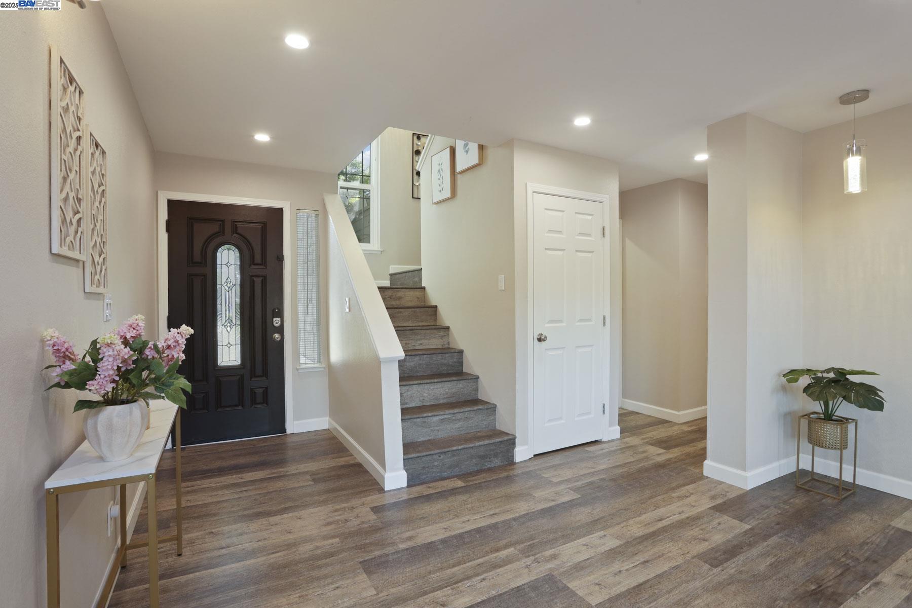 Detail Gallery Image 16 of 49 For 10034 Foxboro Cir, San Ramon,  CA 94583 - 3 Beds | 2 Baths