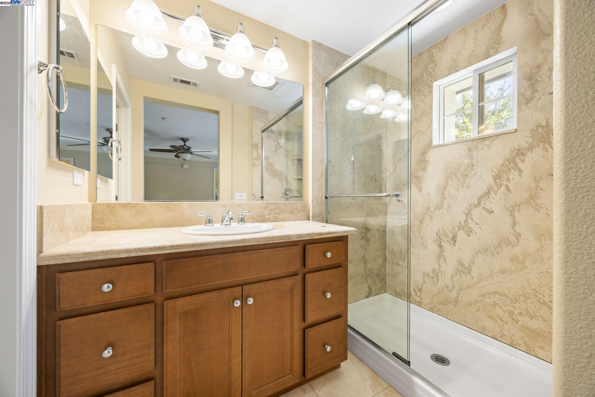 Detail Gallery Image 22 of 25 For 185 Heligan Ln #9,  Livermore,  CA 94551 - 2 Beds | 2 Baths