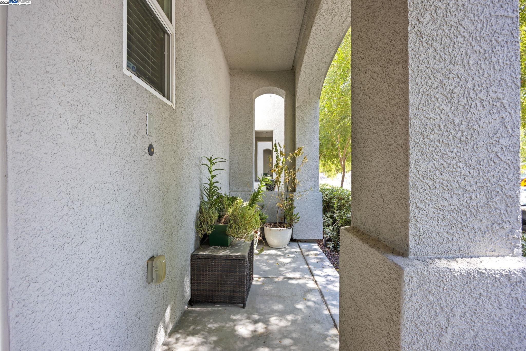 Detail Gallery Image 4 of 25 For 185 Heligan Ln #9,  Livermore,  CA 94551 - 2 Beds | 2 Baths