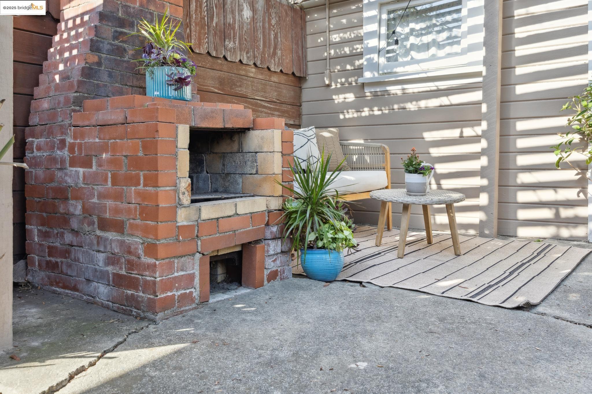 Detail Gallery Image 40 of 46 For 5318 Fleming Avenue, Oakland,  CA 94619 - 2 Beds | 1 Baths