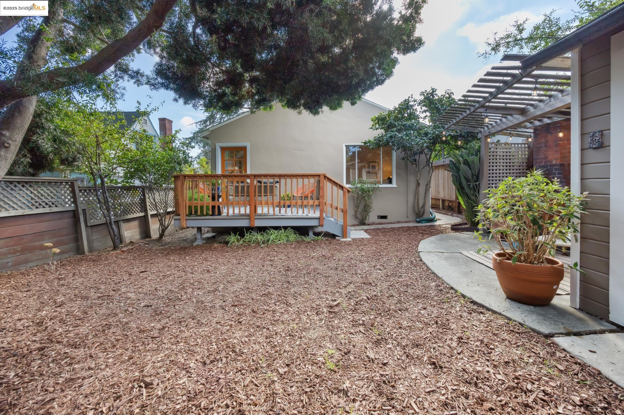 Detail Gallery Image 45 of 46 For 5318 Fleming Avenue, Oakland,  CA 94619 - 2 Beds | 1 Baths
