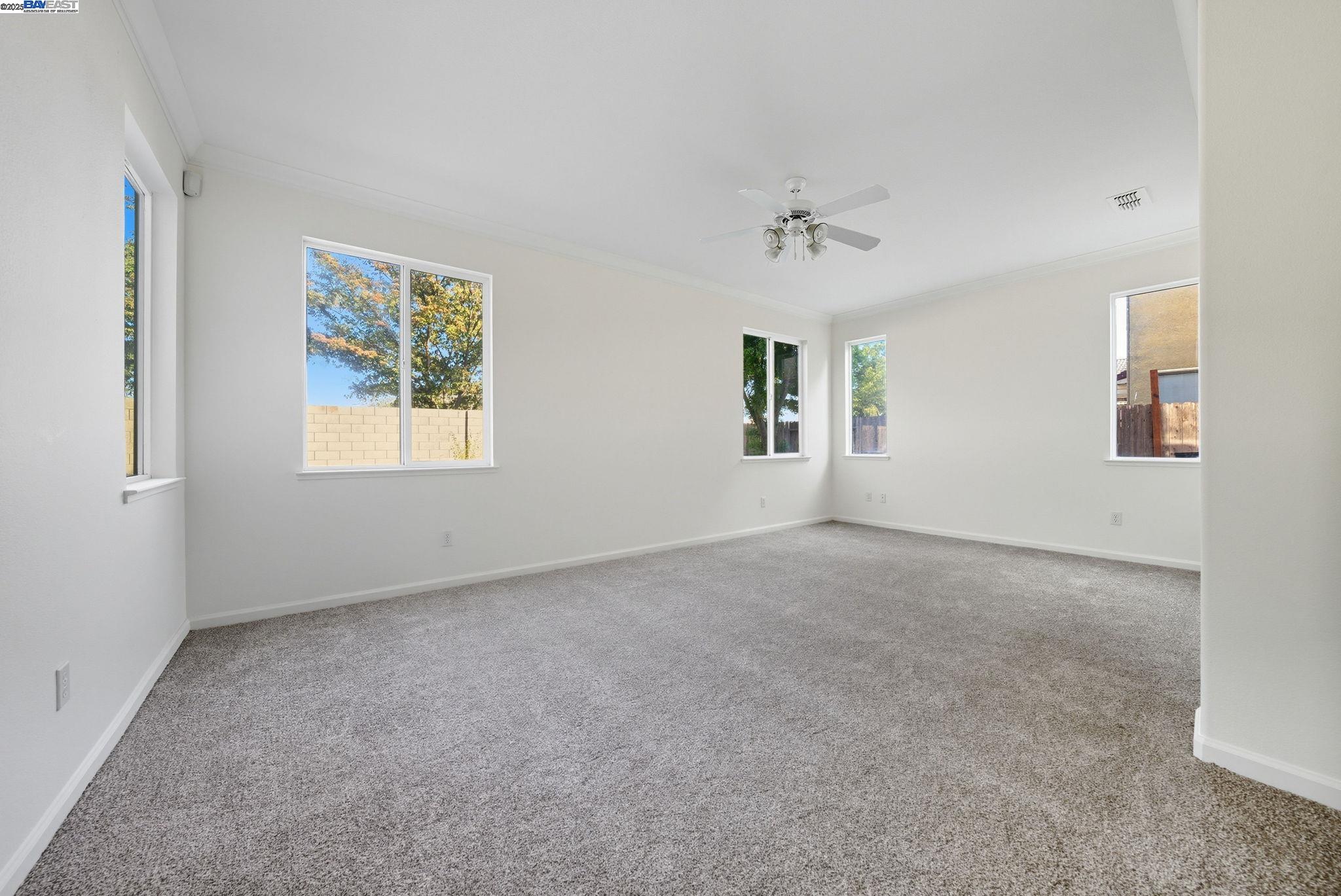 Detail Gallery Image 16 of 49 For 775 Sweetwood Ln, Patterson,  CA 95363 - 5 Beds | 3/1 Baths