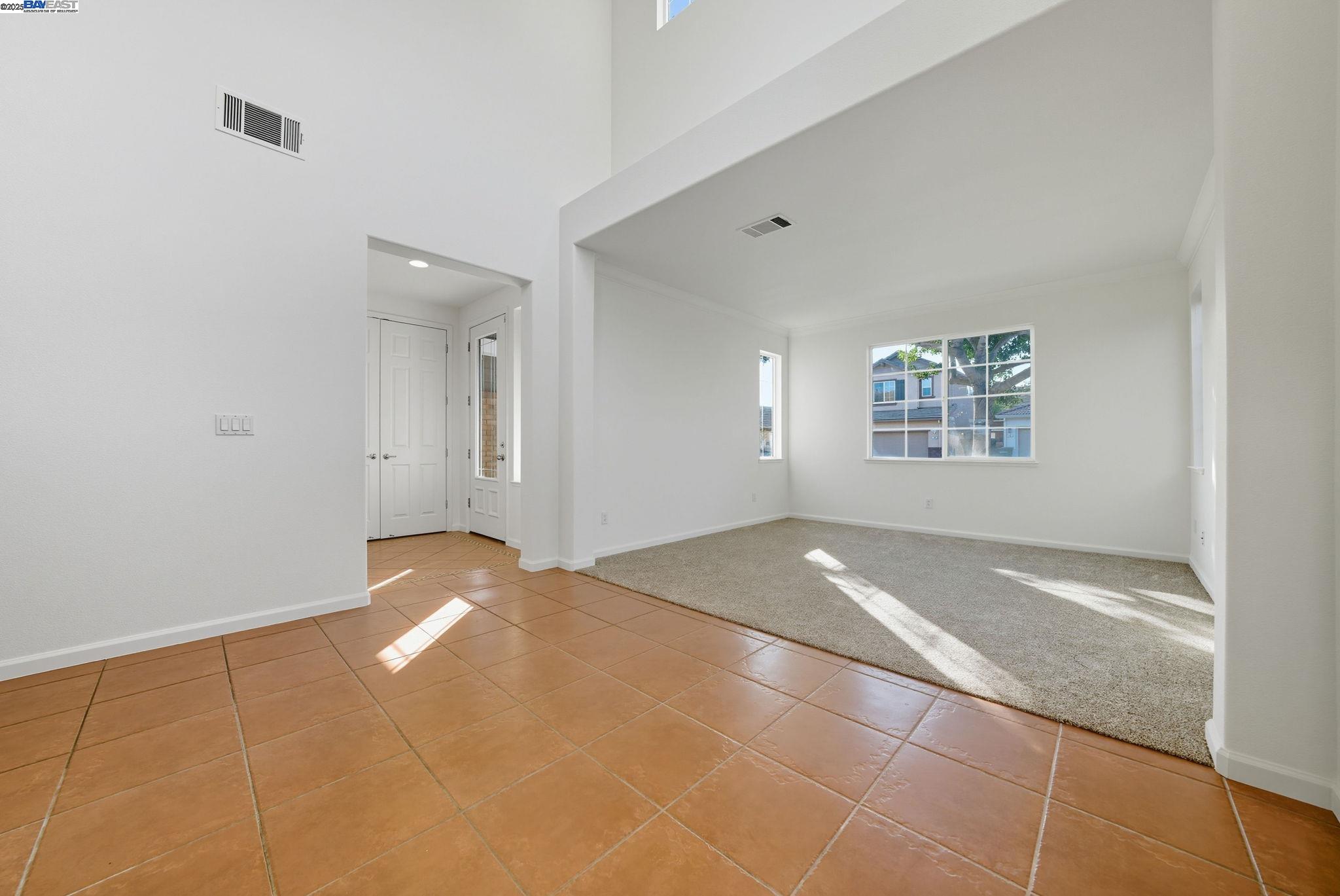 Detail Gallery Image 6 of 49 For 775 Sweetwood Ln, Patterson,  CA 95363 - 5 Beds | 3/1 Baths