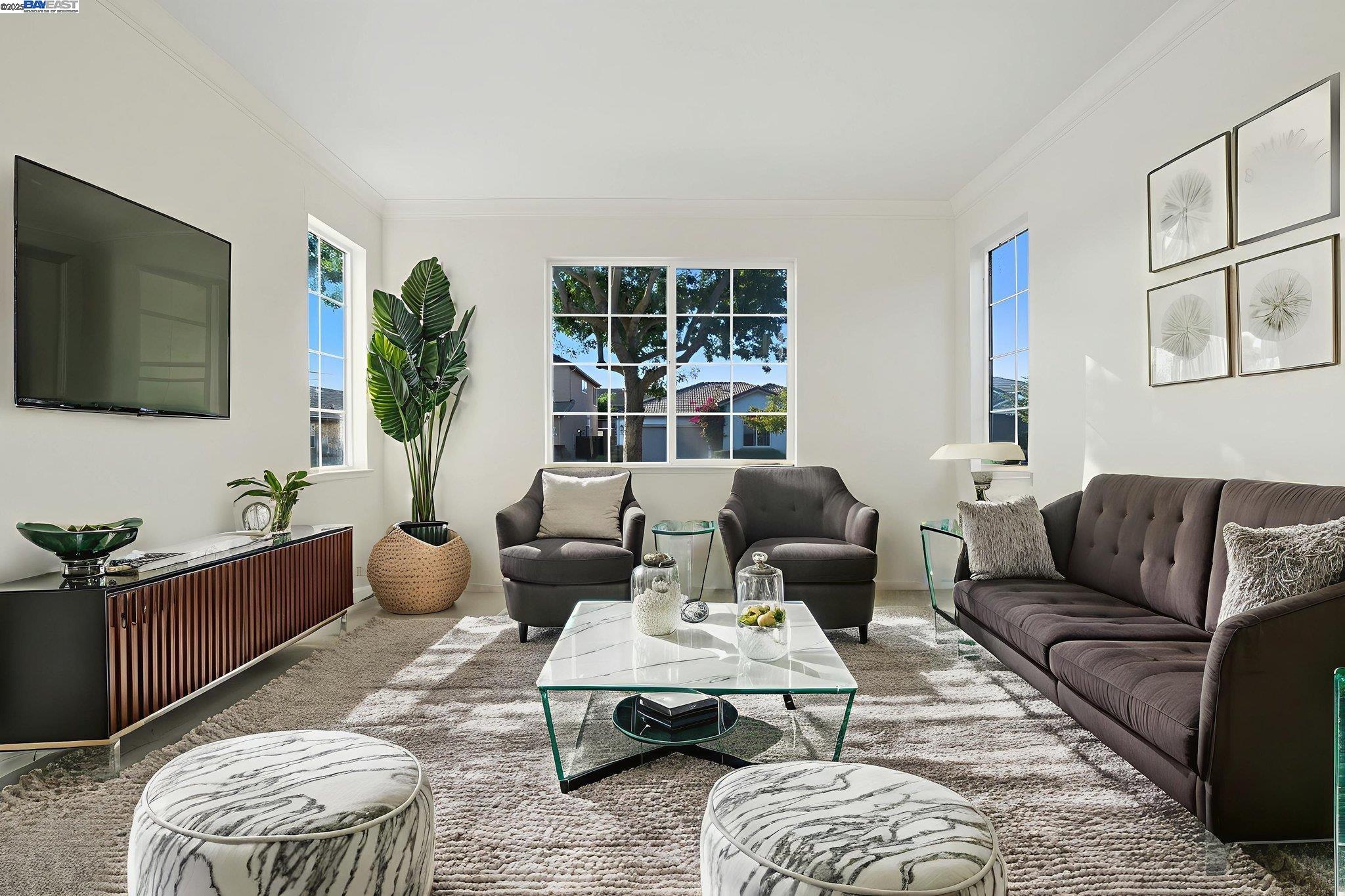 Detail Gallery Image 9 of 49 For 775 Sweetwood Ln, Patterson,  CA 95363 - 5 Beds | 3/1 Baths