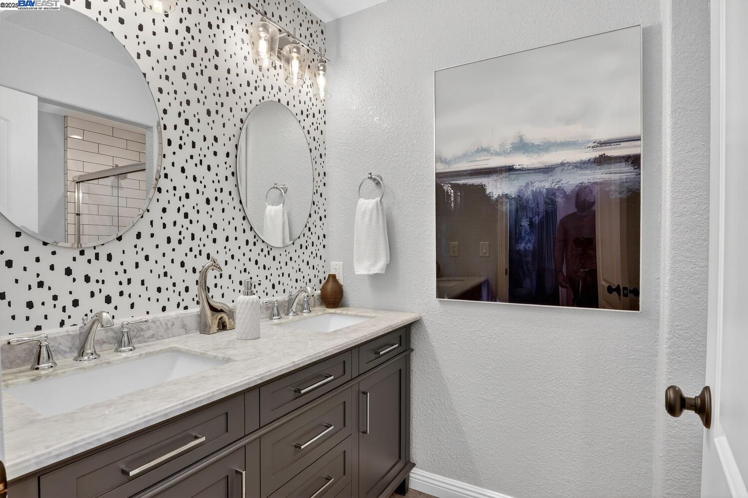 Detail Gallery Image 21 of 45 For 3274 Red Leaf Ct, Hayward,  CA 94542 - 5 Beds | 3 Baths