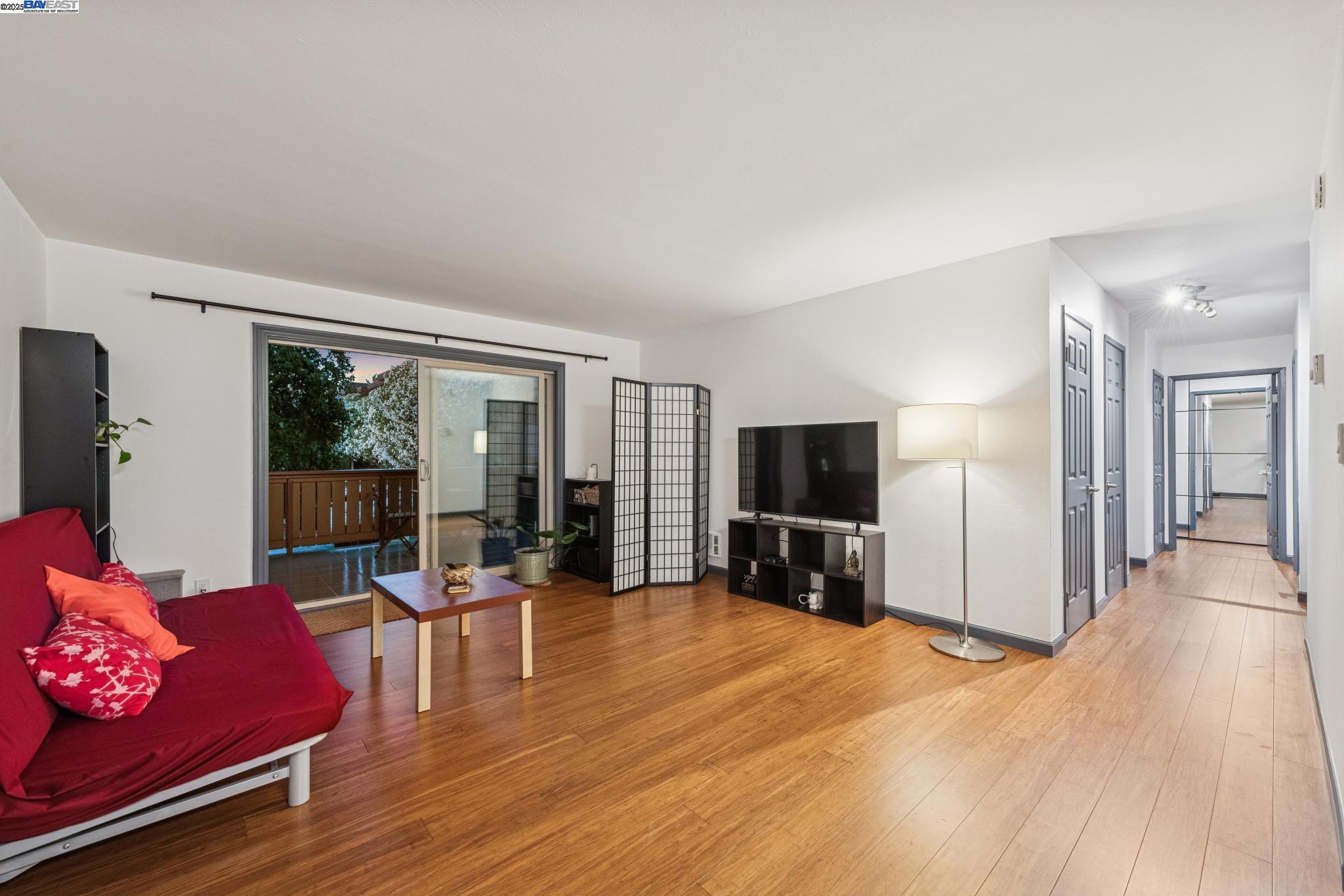 Photo #7: 41111479 Listing: Photo #7