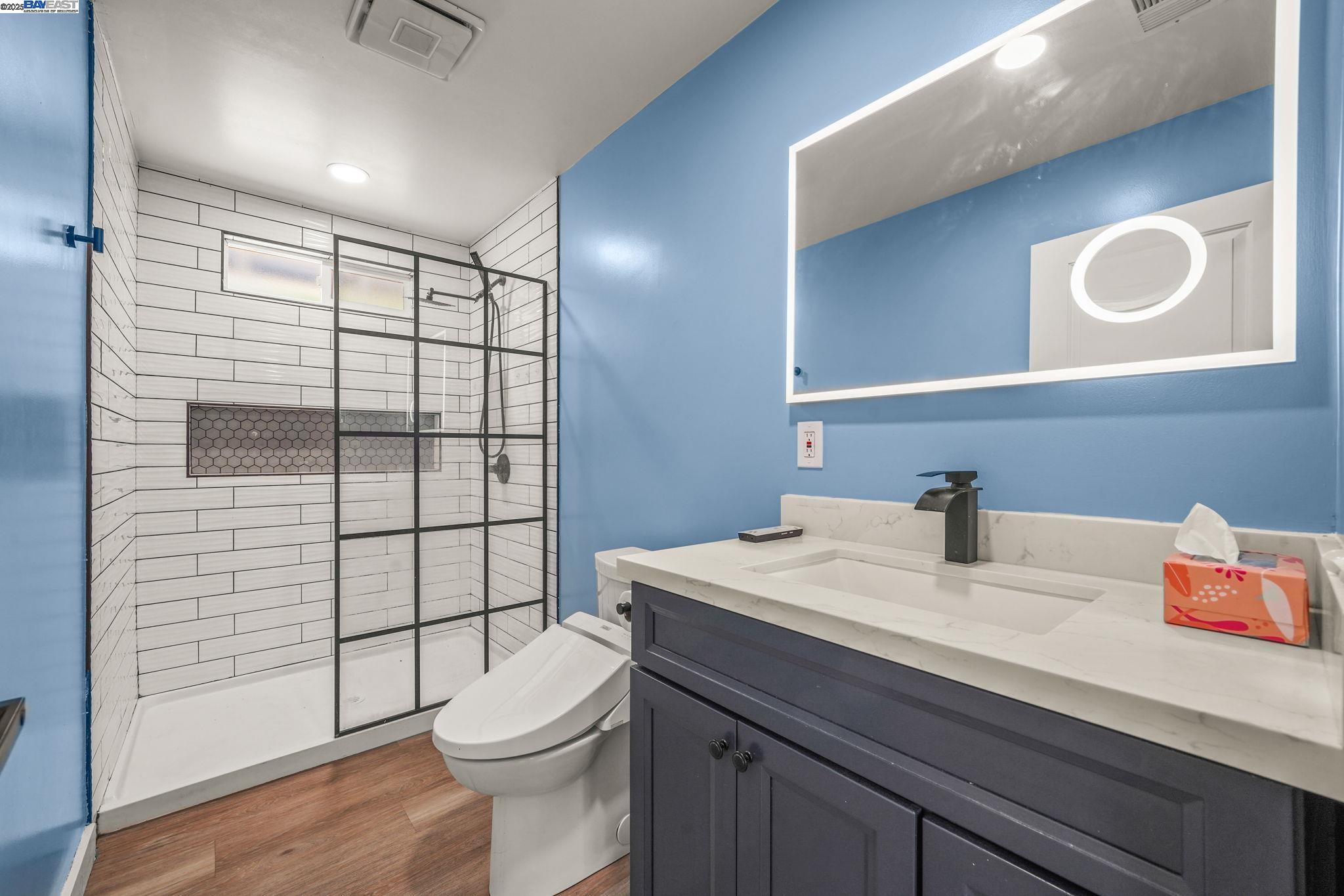Detail Gallery Image 8 of 13 For 2203 Sherman Dr., Pleasant Hill,  CA 94523 - 3 Beds | 1 Baths