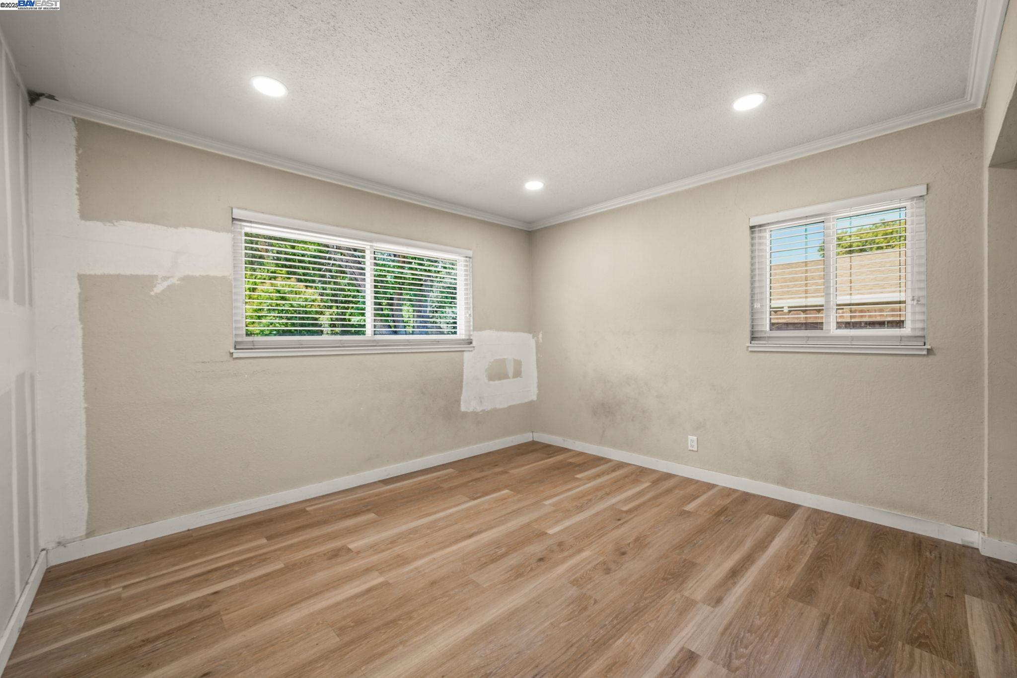 Detail Gallery Image 10 of 13 For 2203 Sherman Dr., Pleasant Hill,  CA 94523 - 3 Beds | 1 Baths